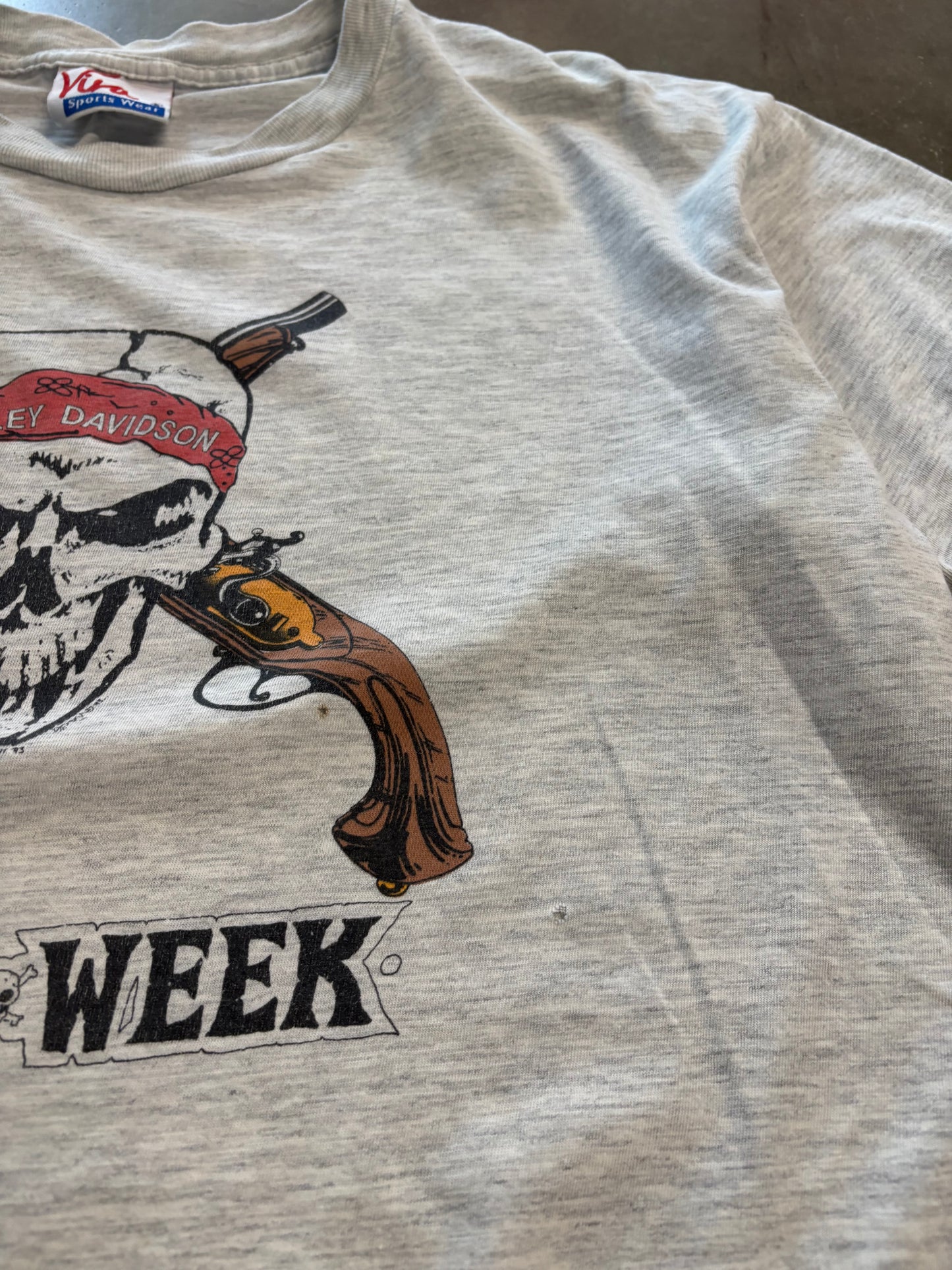 Vintage 90’s Harley Davidson pirate skull shirt size large