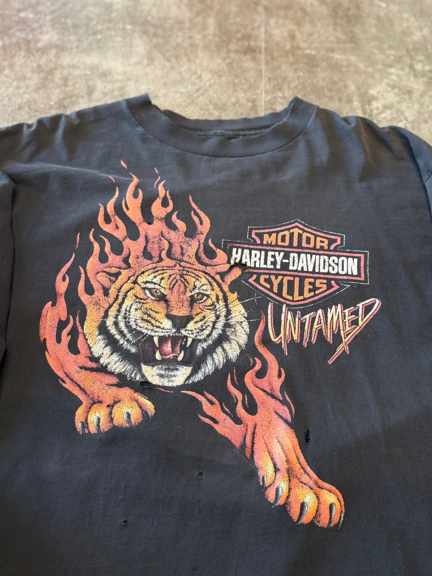 Vintage Harley Davidson Untamed Tiger long sleeve size xl