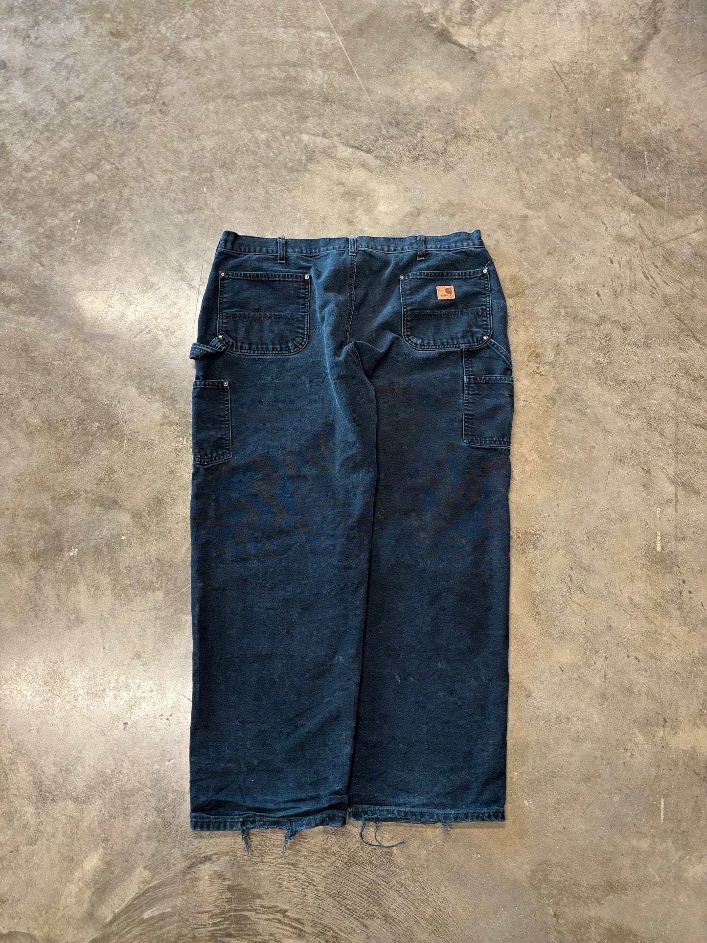 Black carhartt double knees fit 40 by 30 at best
