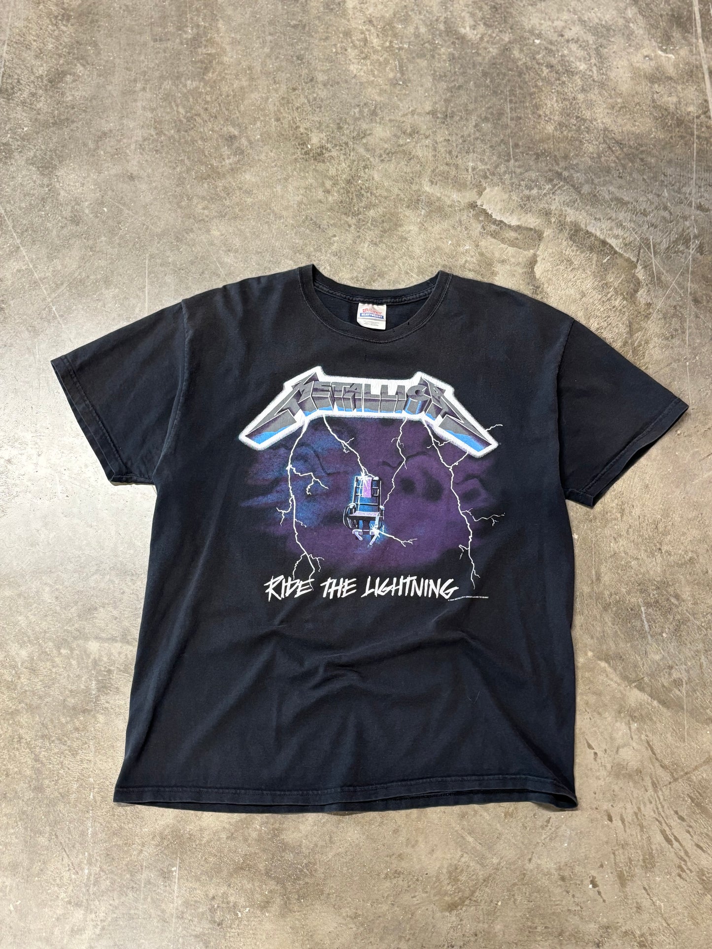 Vintage 2000’s Metallica Ride the Lightning shirt size large