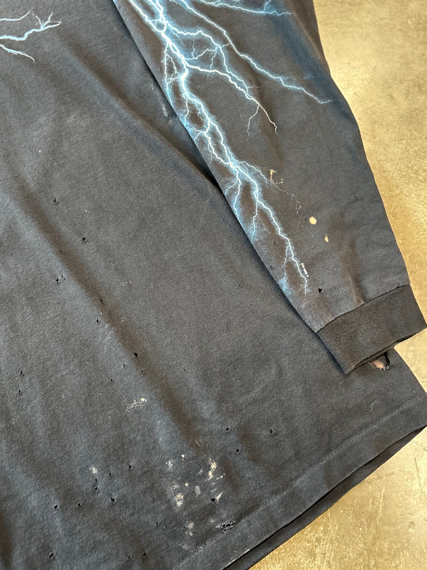 Vintage Harley Davidson thrashed lightning long sleeve size xl shirt