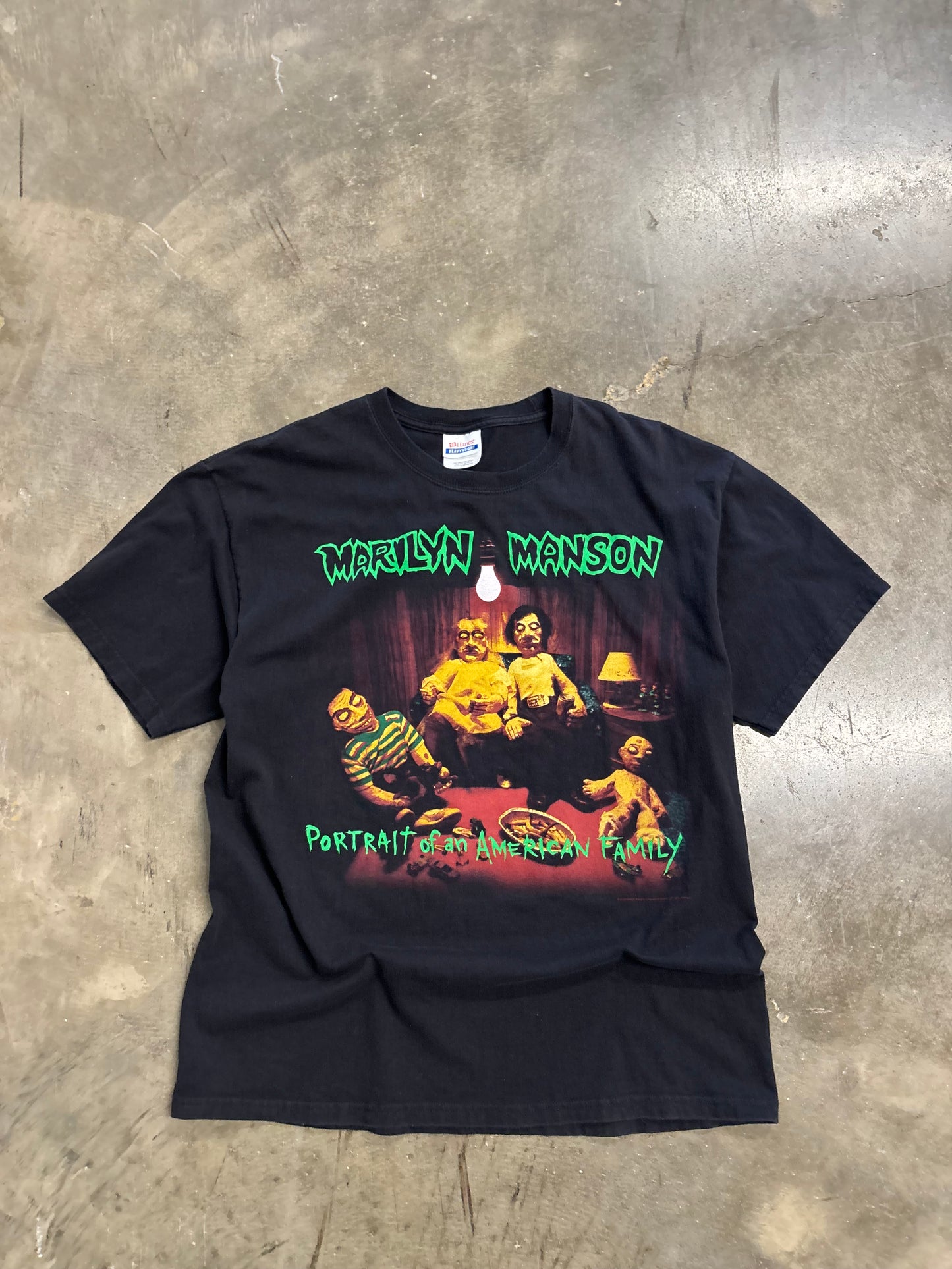 2000’s Marilyn Manson shirt size large