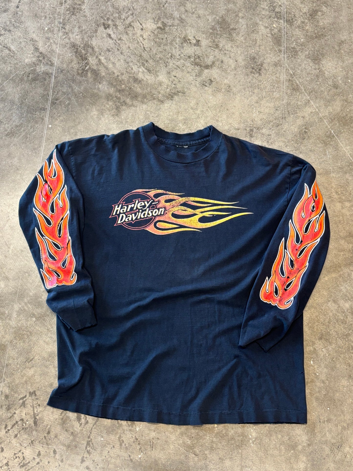 Vintage Harley Davidson Thrashed cuff less long sleeve size xl