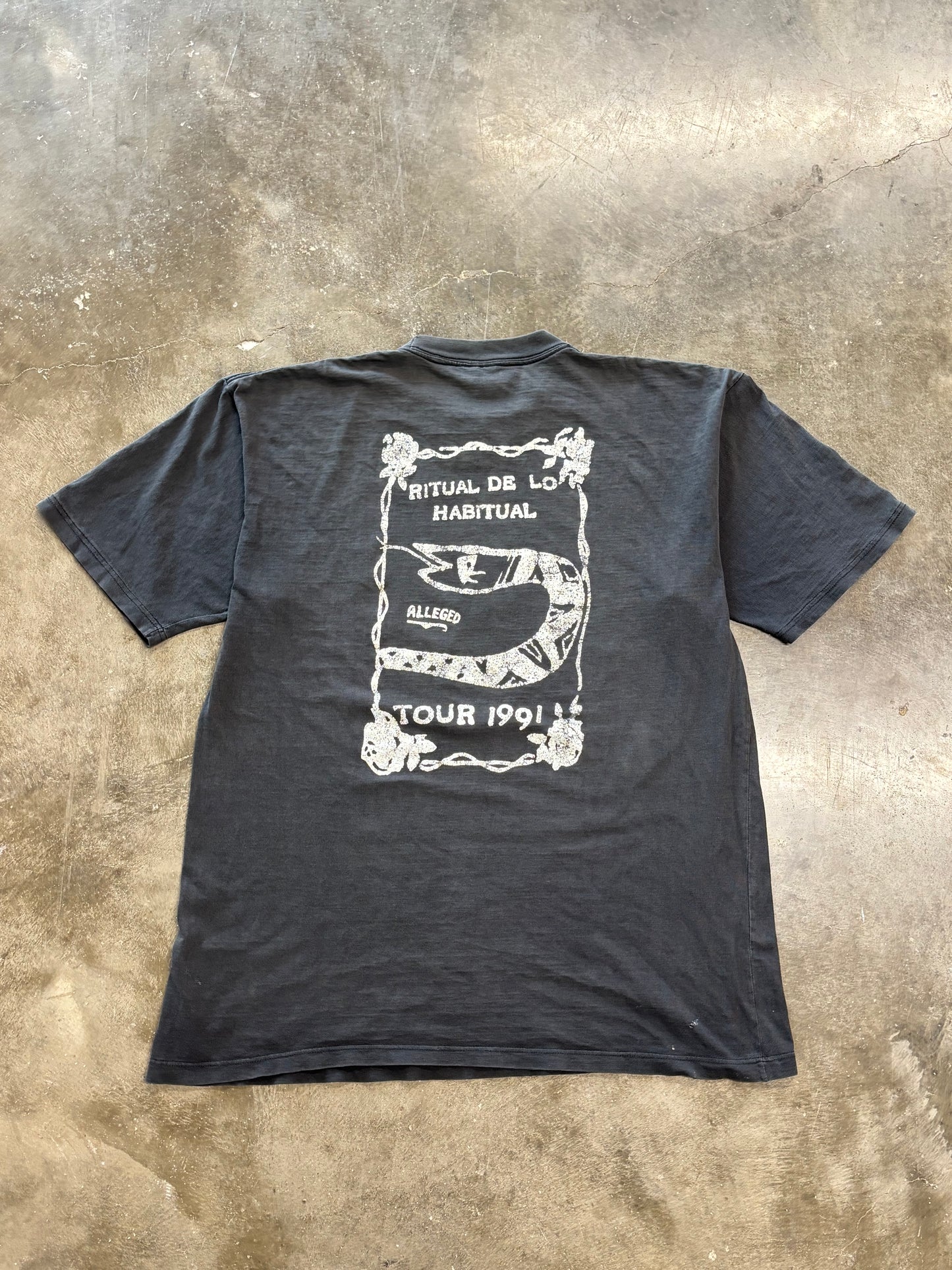 Vintage Jane’s Addiction size XL