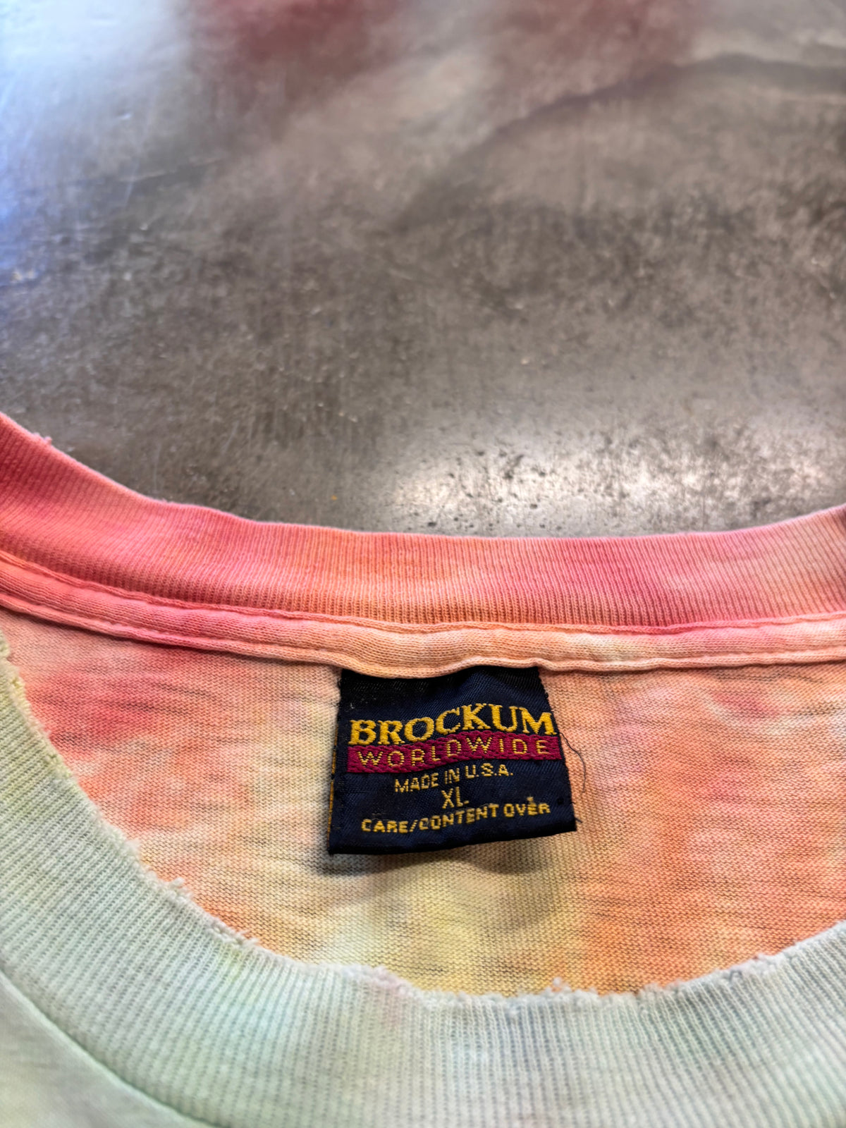 Vintage Tie Dye Pink Floyd Division Bell shirt size Extra large