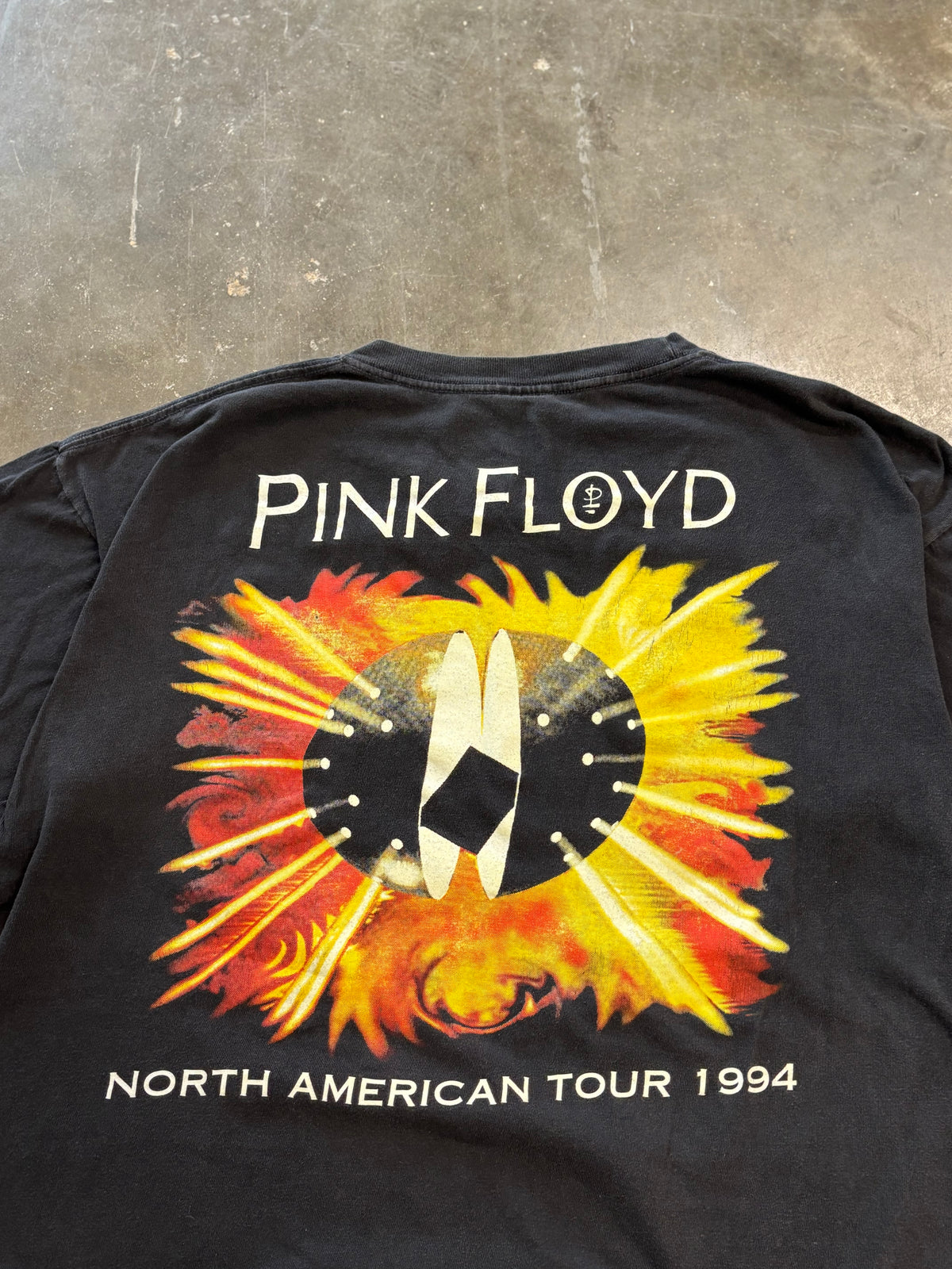 Vintage Pink Floyd division bell shirt size xl