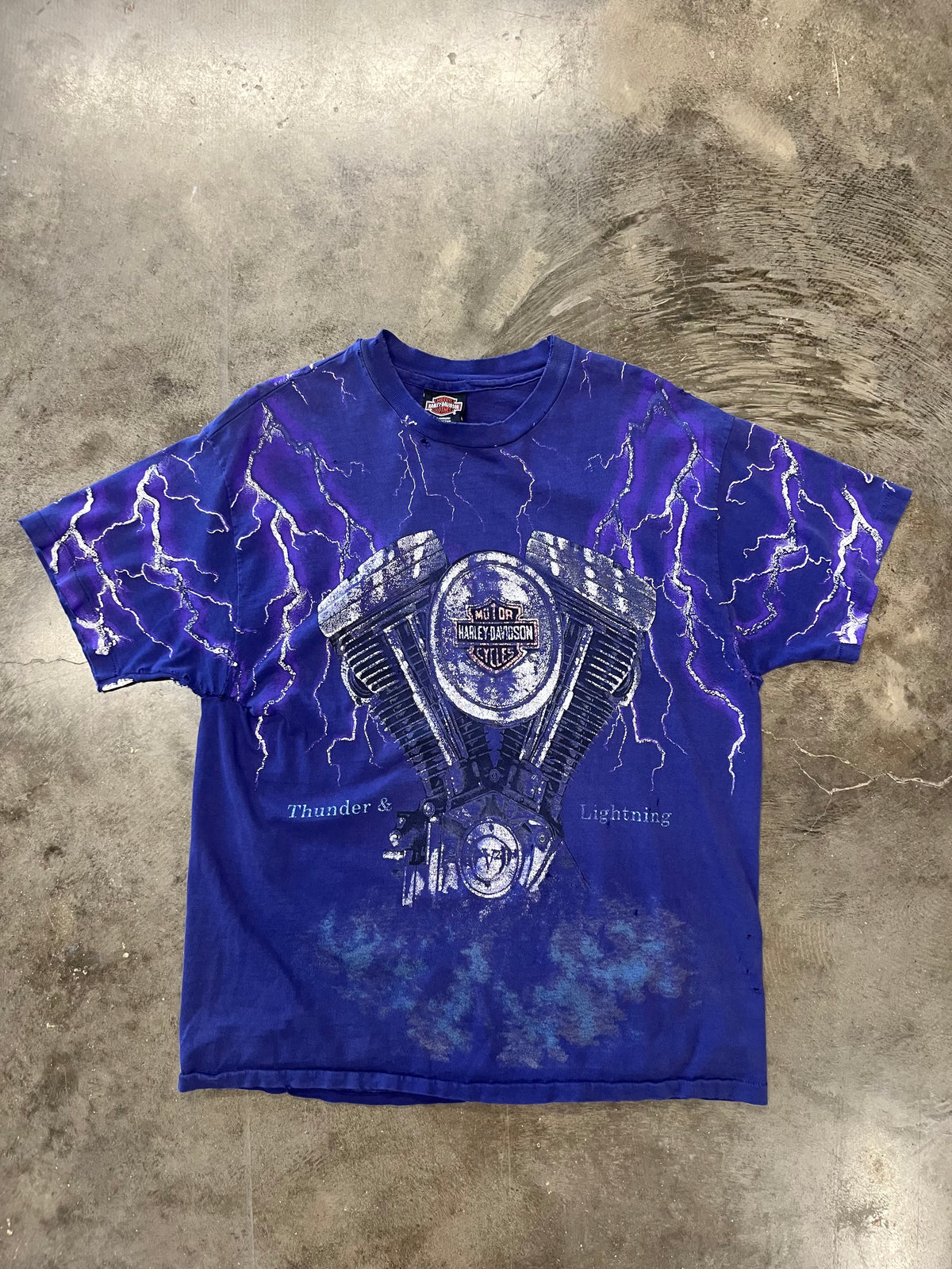 Vintage Harley Davidson Thrashed Purple Lightning shirt size large