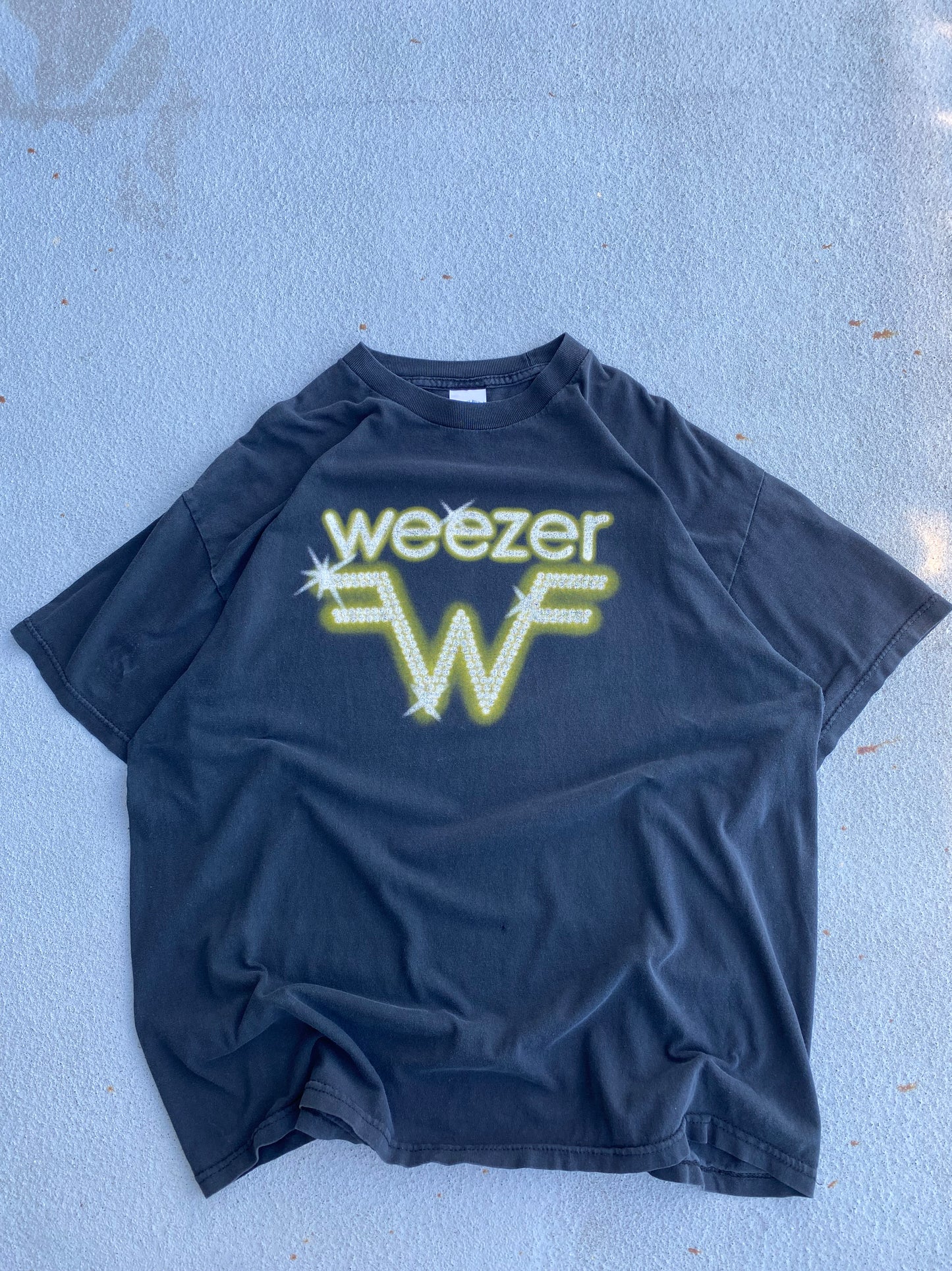 Vintage Weezer band shirt Size XL