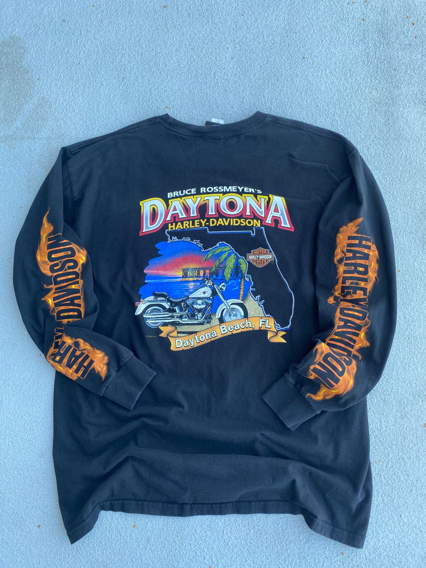 Harley Davidson Flaming Skulls Long sleeve size XL