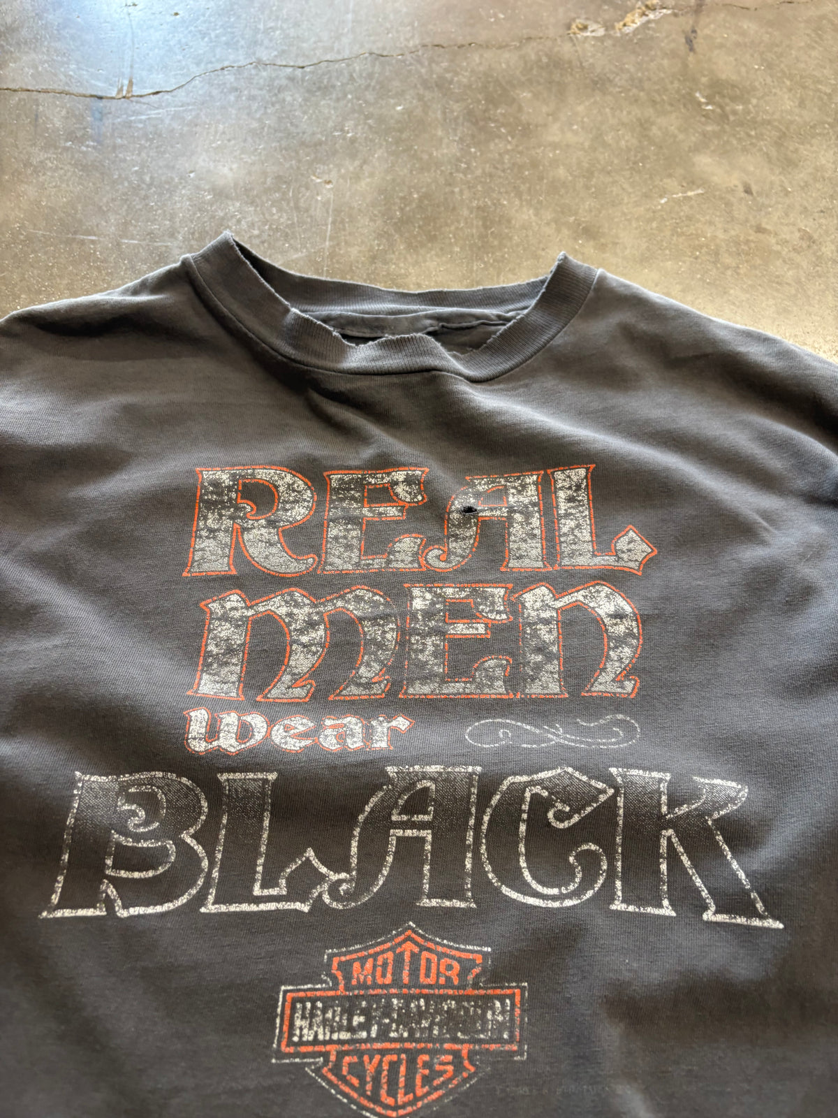 Vintage smoked out 80’s Harley Davidson real men wear black shirt size large