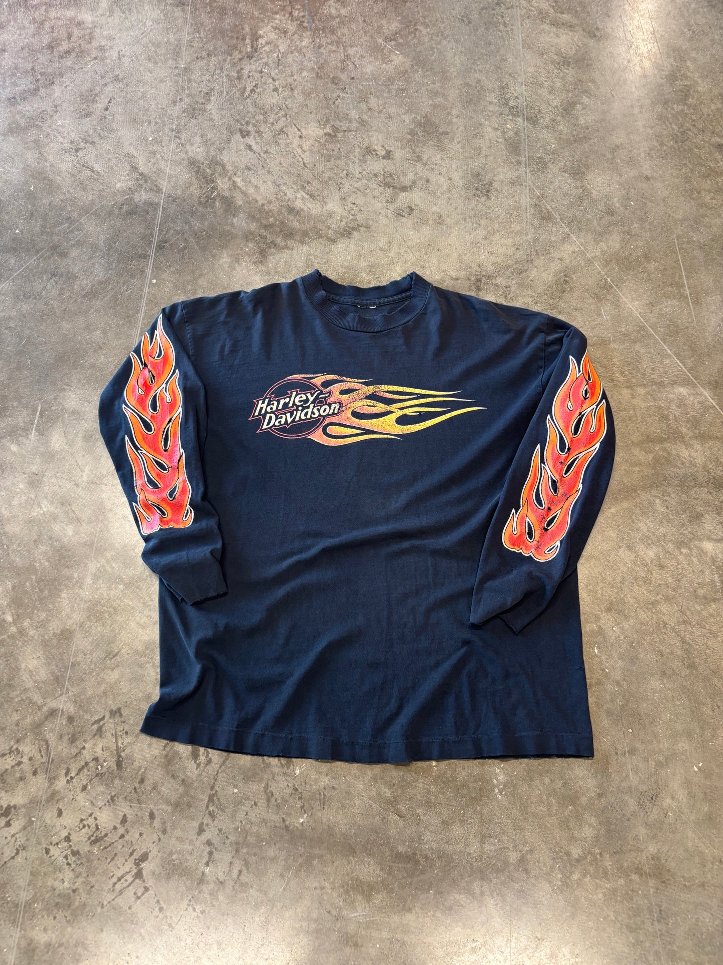 Vintage Harley Davidson Thrashed cuff less long sleeve size xl