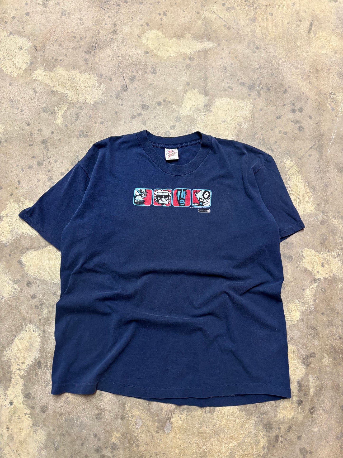 Vintage 90’s Prodigy box logo shirt size XL