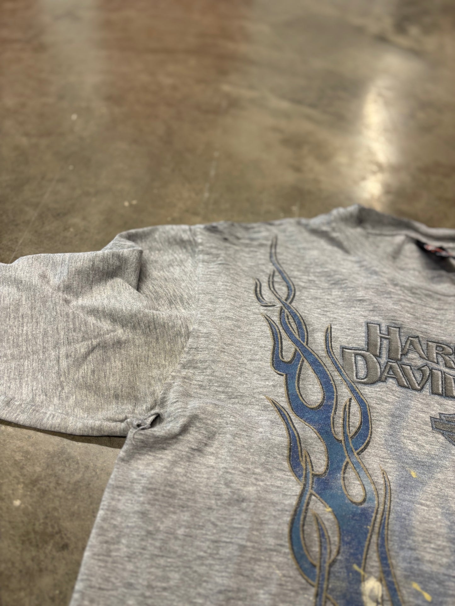 Vintage Harley Davidson thrashed v twin blue flame longsleeve size large