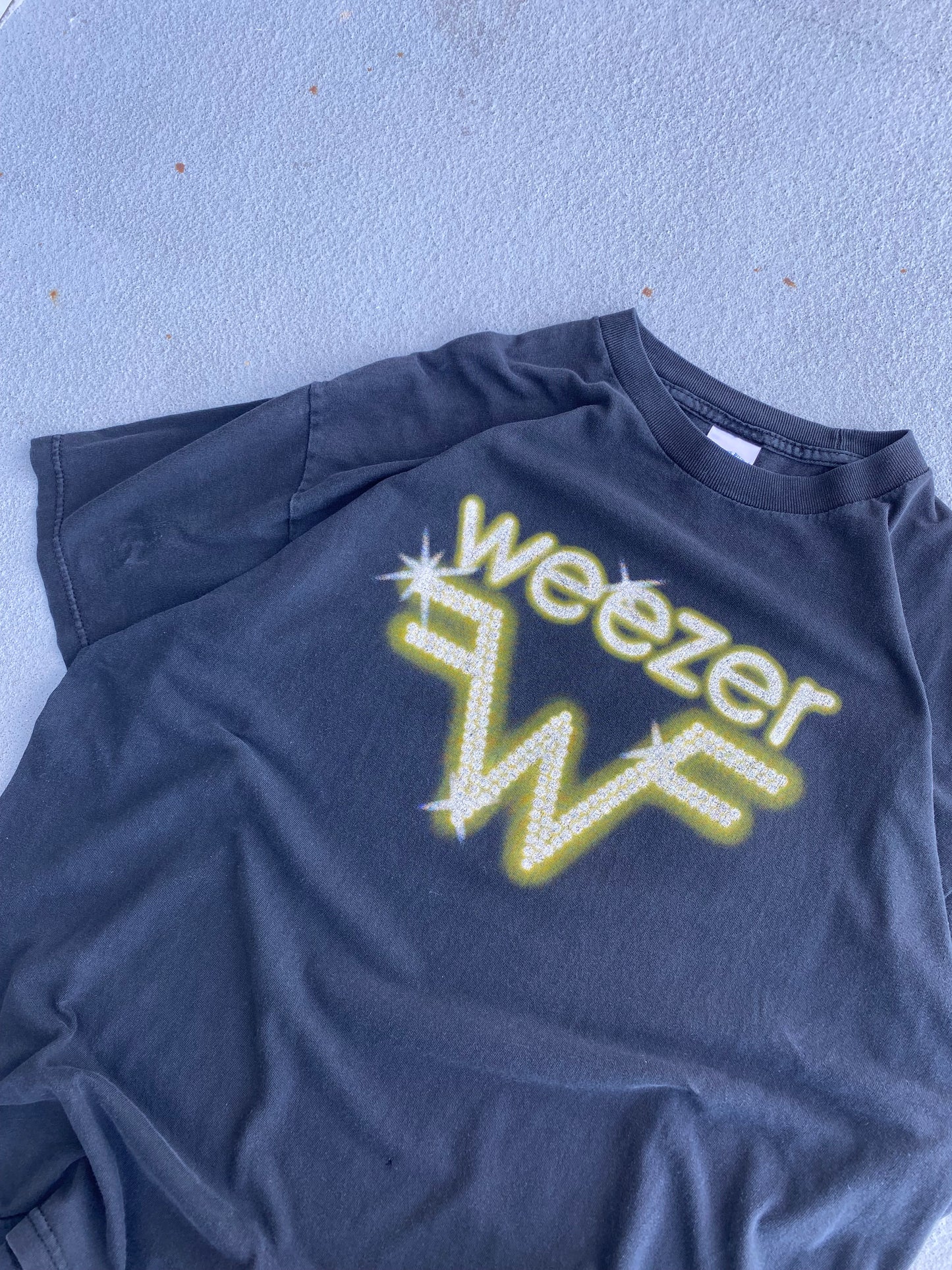 Vintage Weezer band shirt Size XL