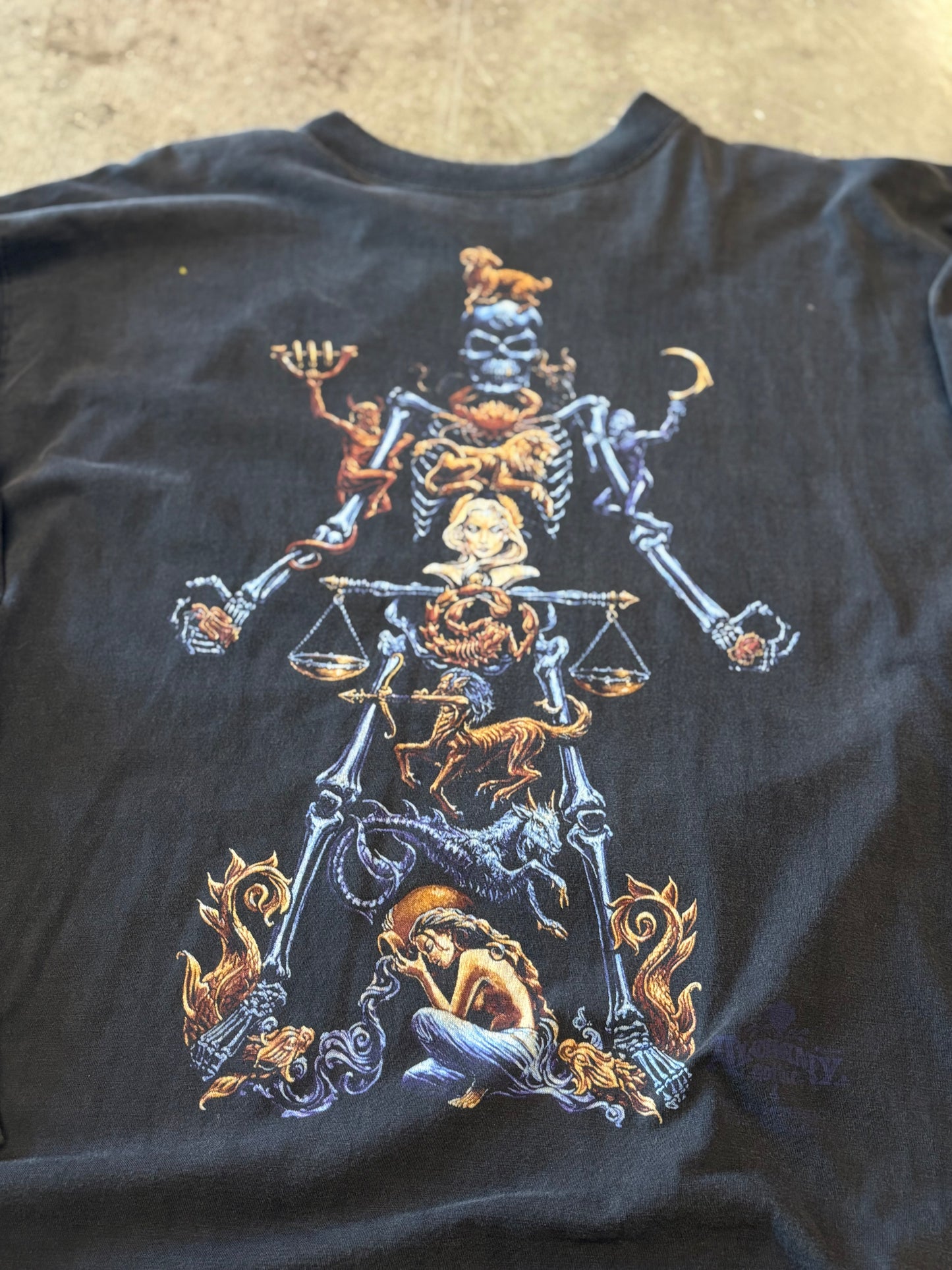 Vintage 90’s Zodiac shirt size xl