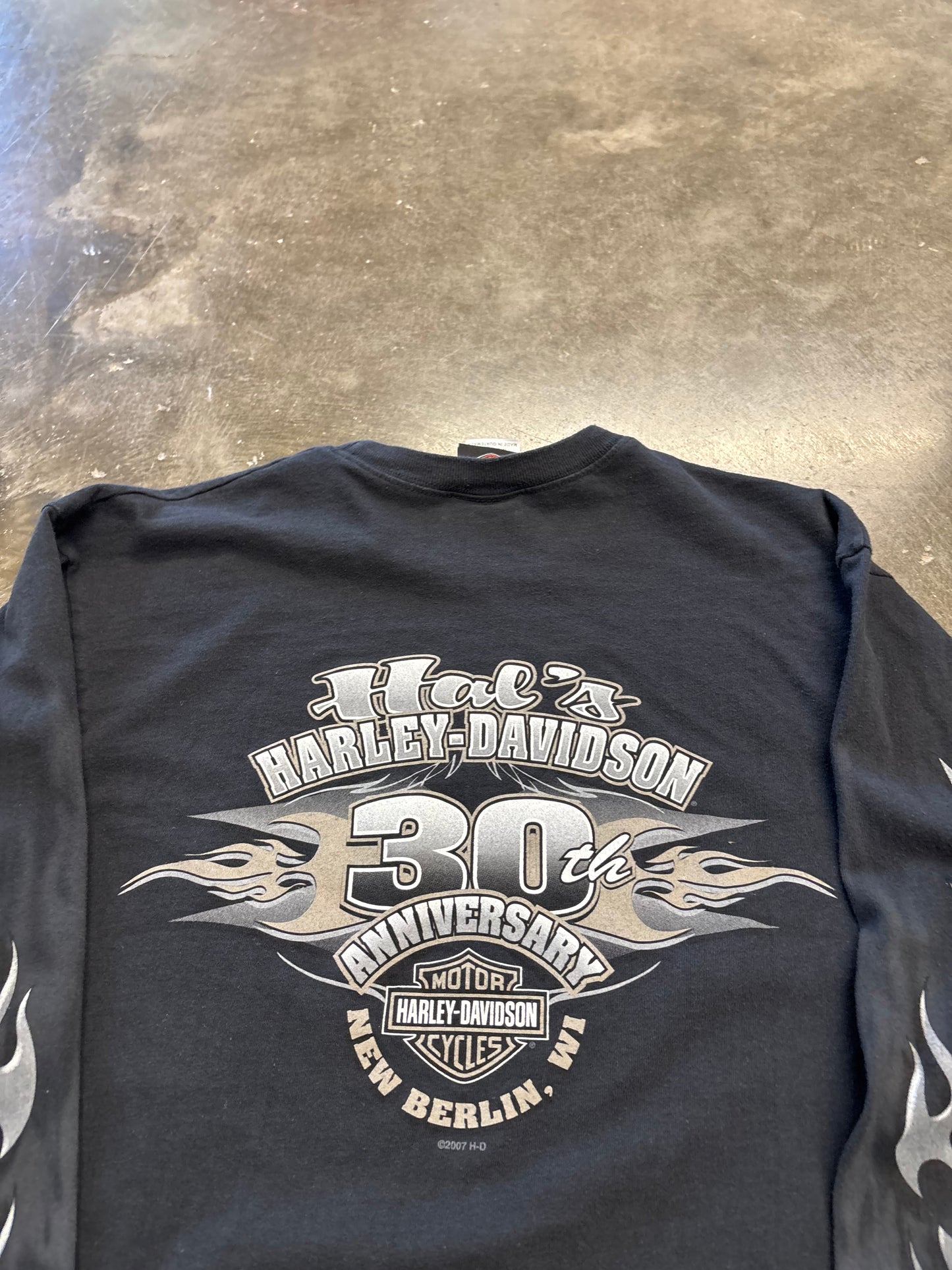 Vintage Harley Davidson chrome flame long sleeve size medium