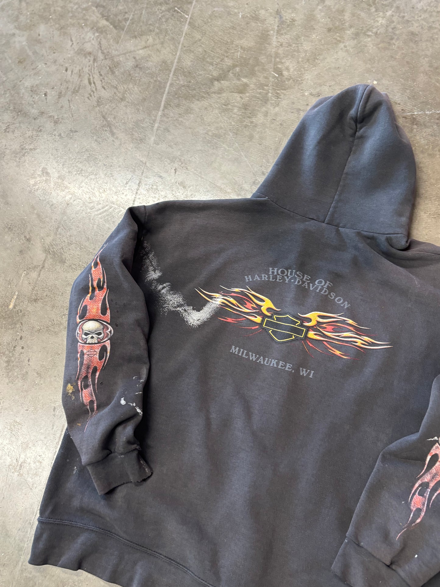 Vintage Harley Davidson Thrashed and Faded Skull flame zip up hoodie size extra large