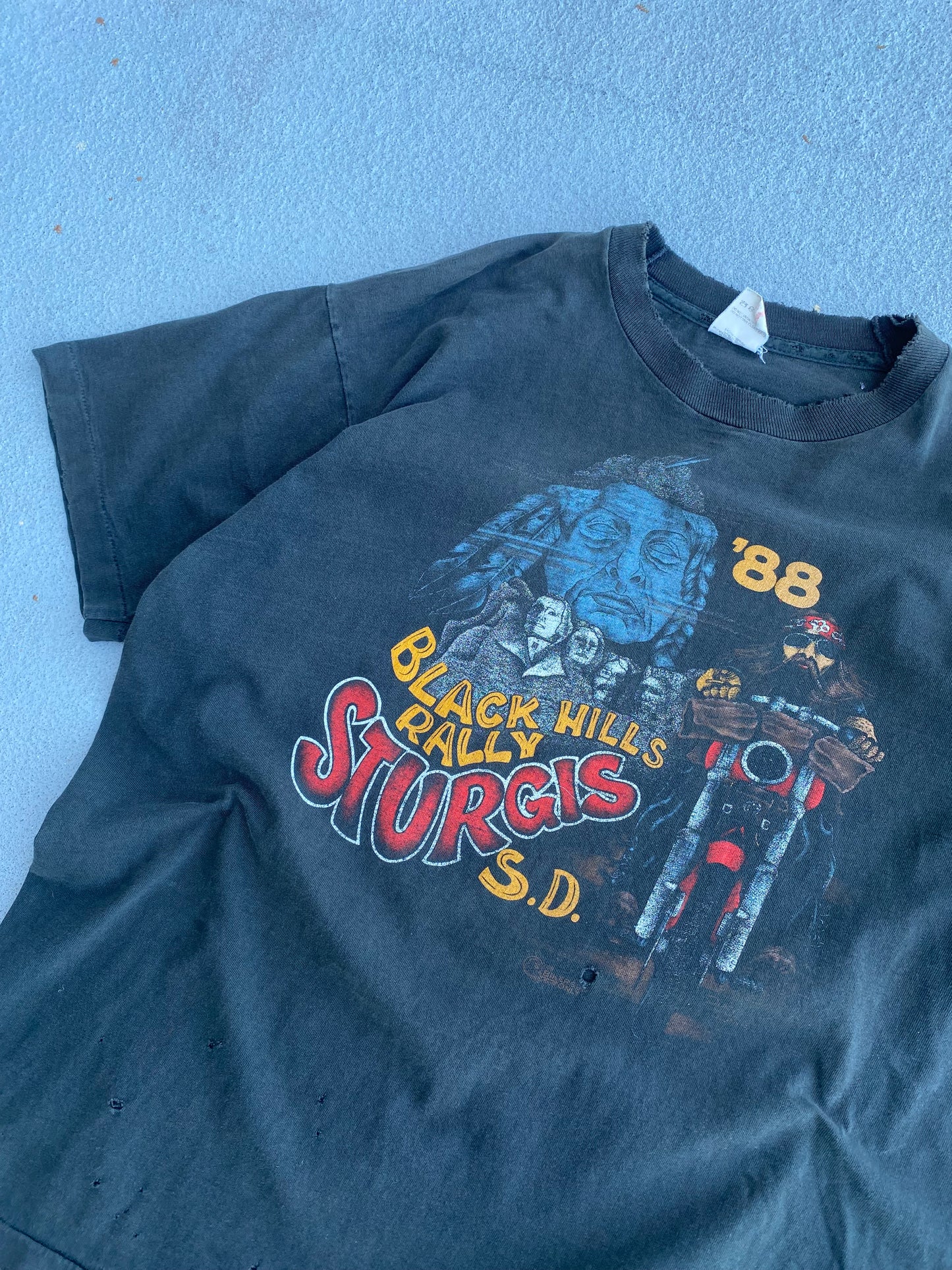 Vintage 80’s Sturgis Black Hills Rallt size XL