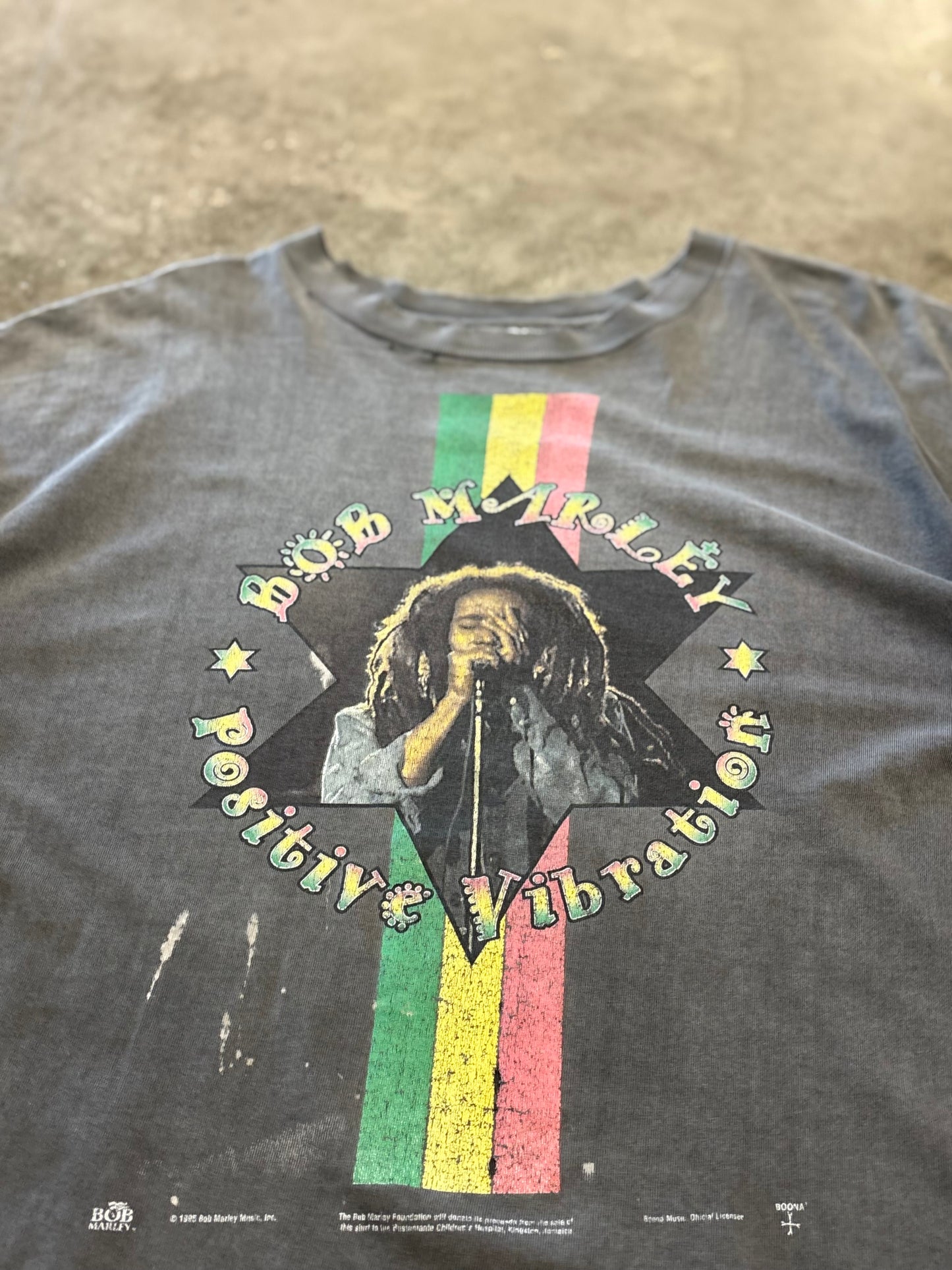 Vintage Smoked and Thrashed Bob Marley shirt size xl