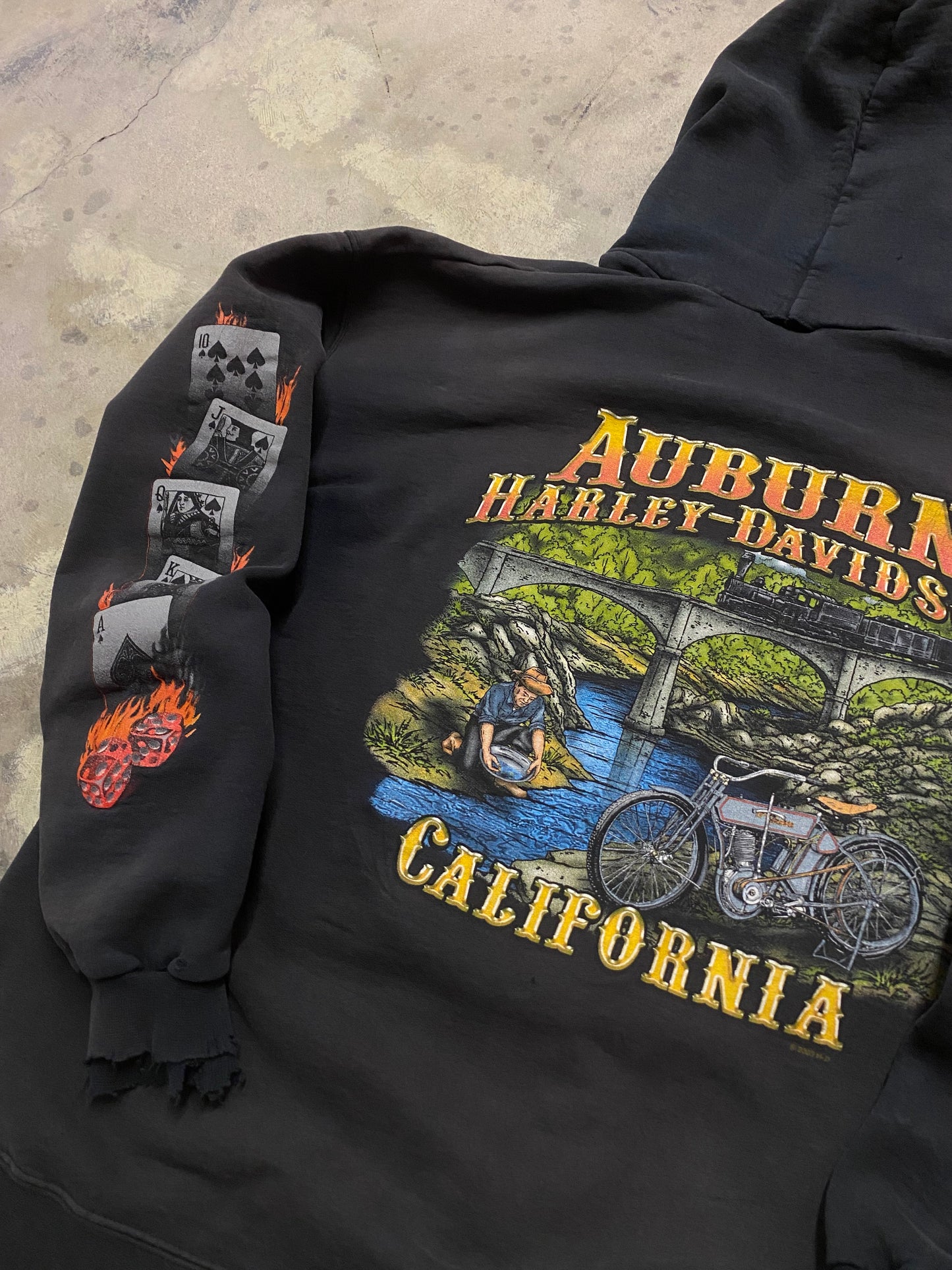 Vintage Harley Davidson Flaming Dice zip up size extra large