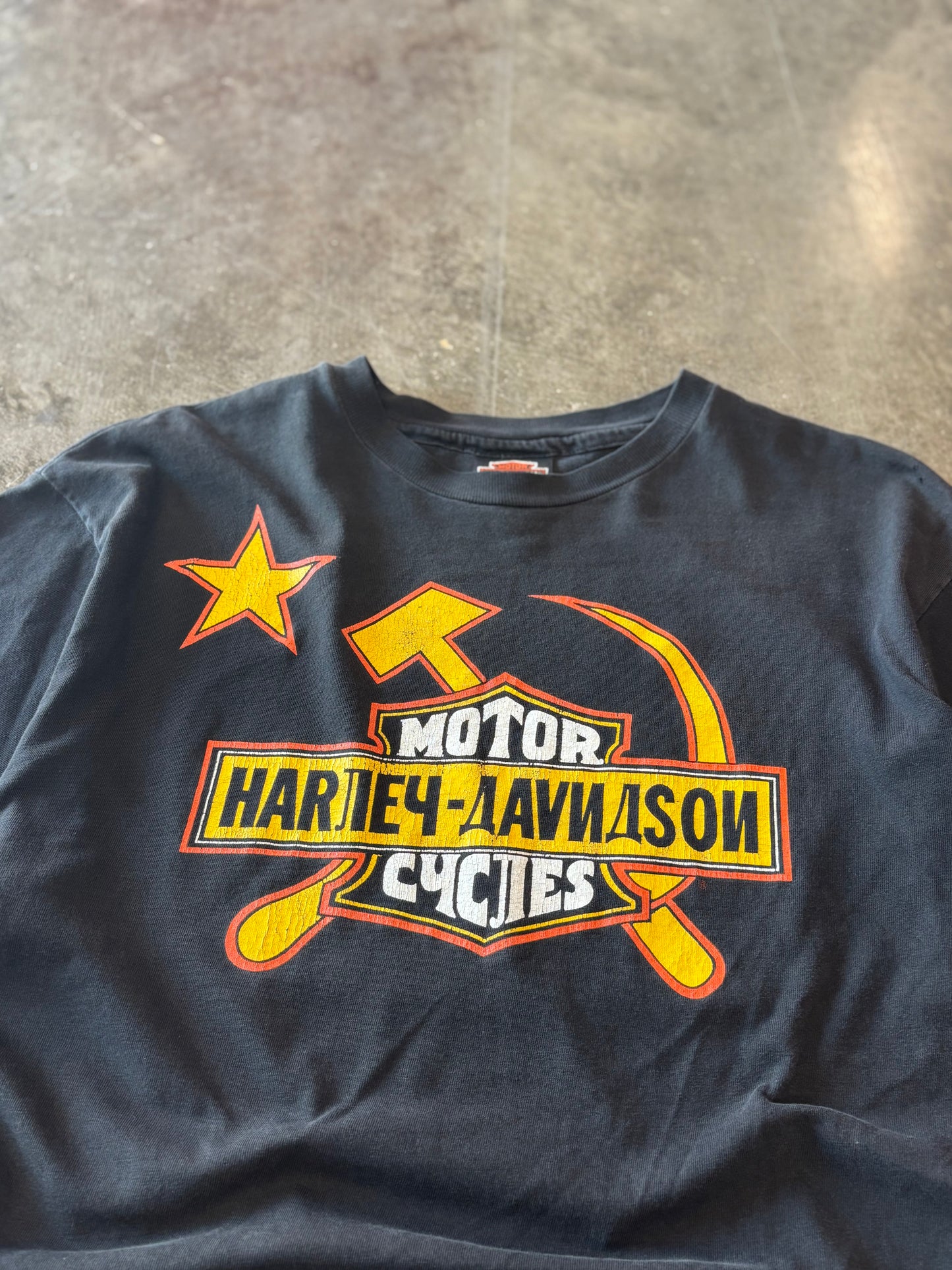 Vintage Harley Russia shirt size large