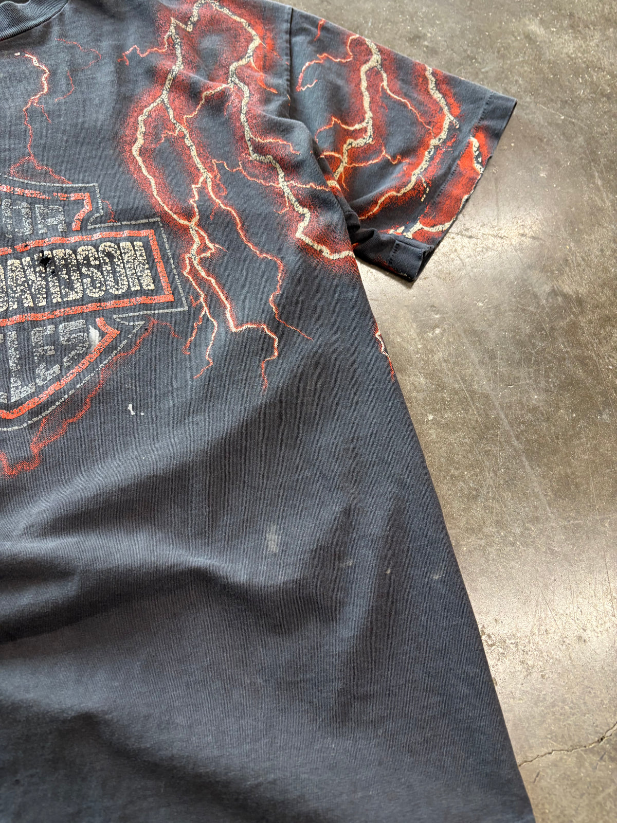 Vintage Harley Davidson faded out lighting shirt size extra large