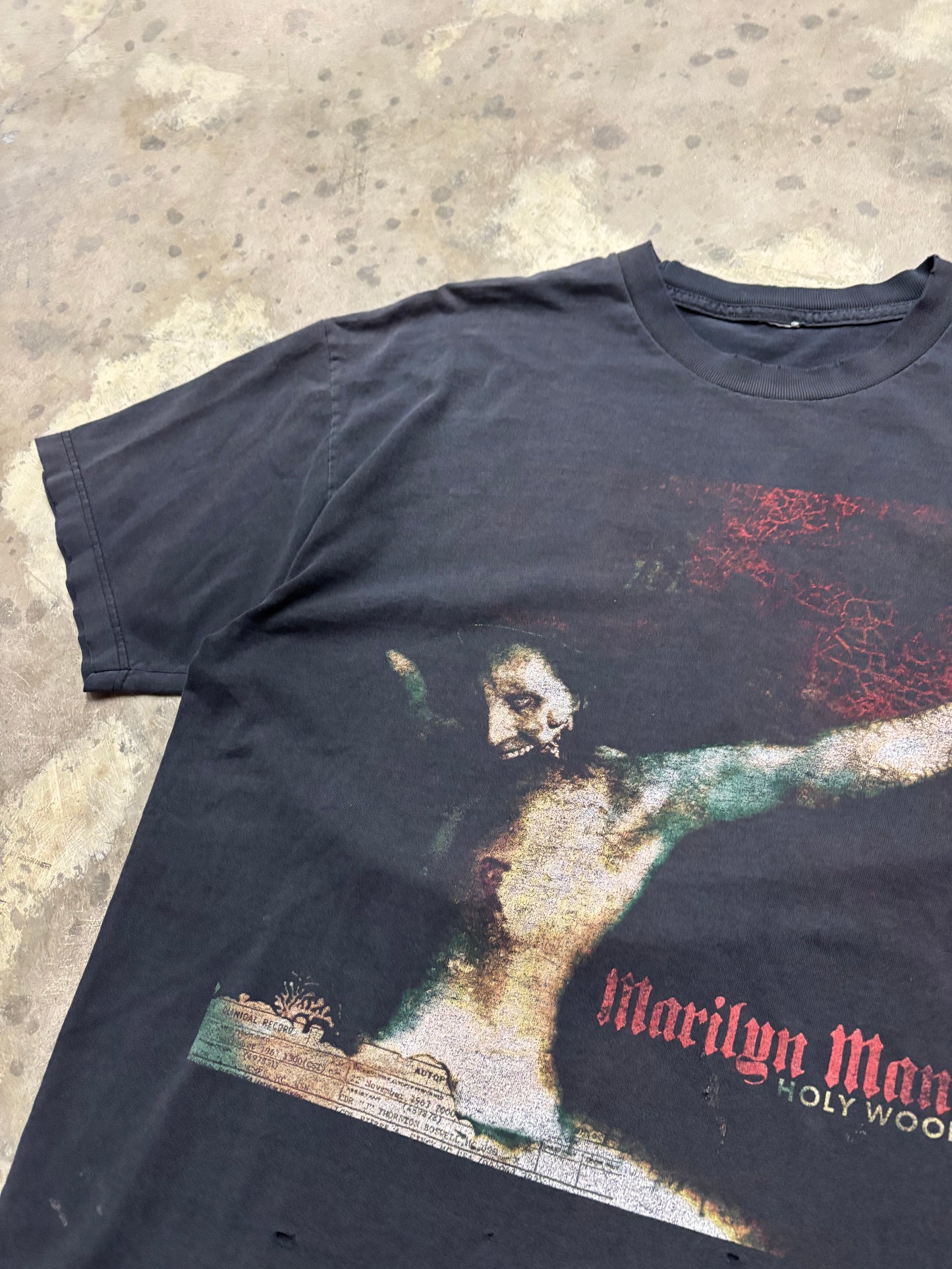 Vintage Marilyn Manson shirt size extra large thrashed