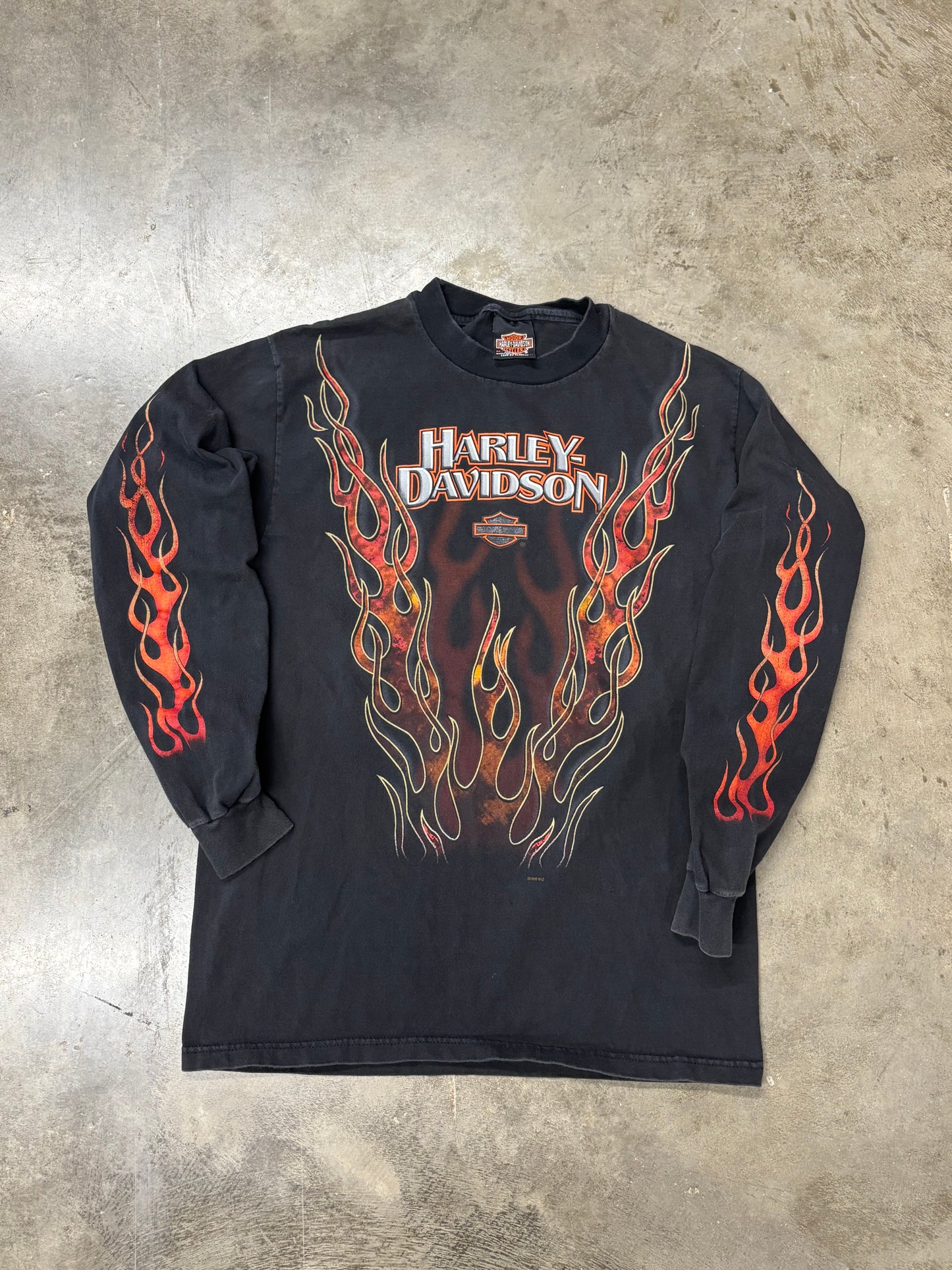 Vintage Harley Davidson v flame long sleeve size medium
