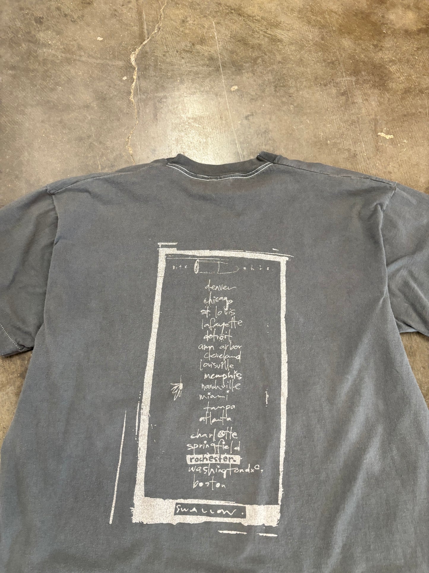 Vintage Pearl Jam Freak shirt size xl