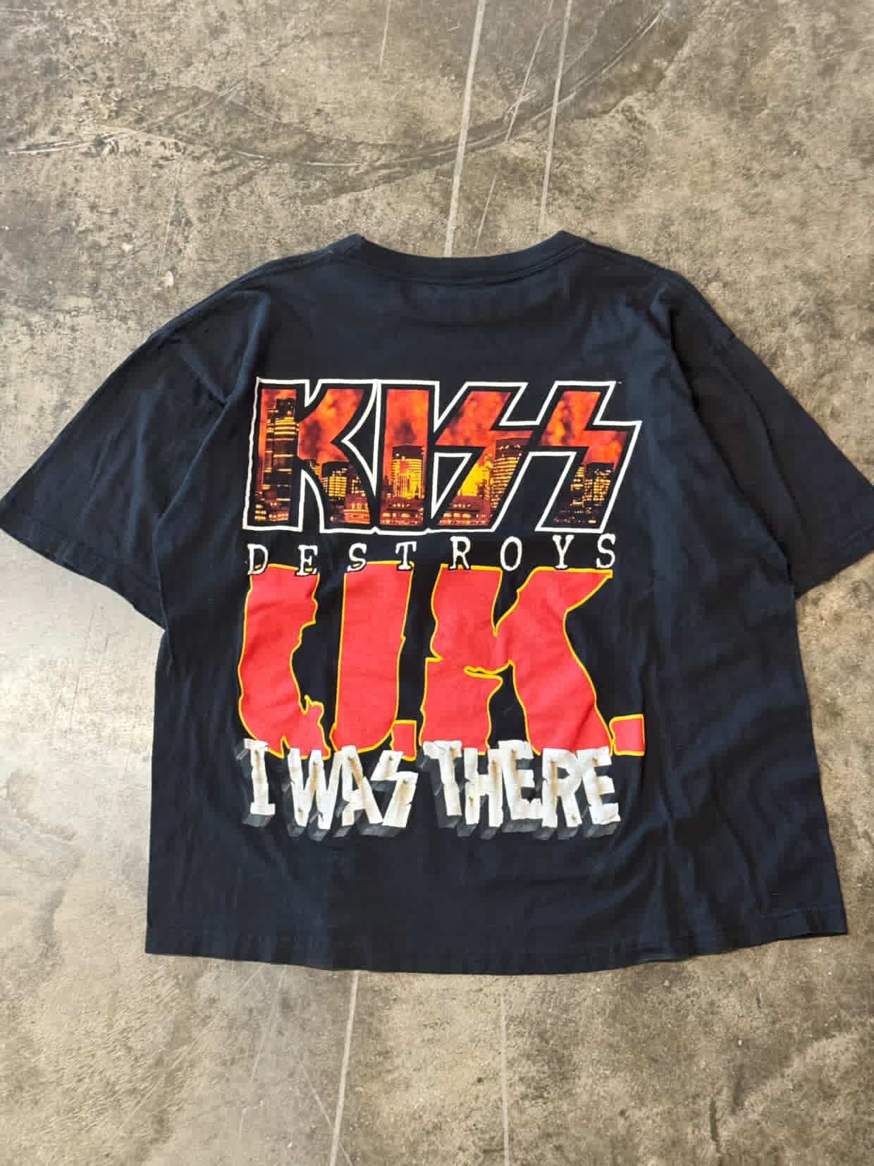 Vintage Kiss Destroys UK shirt
