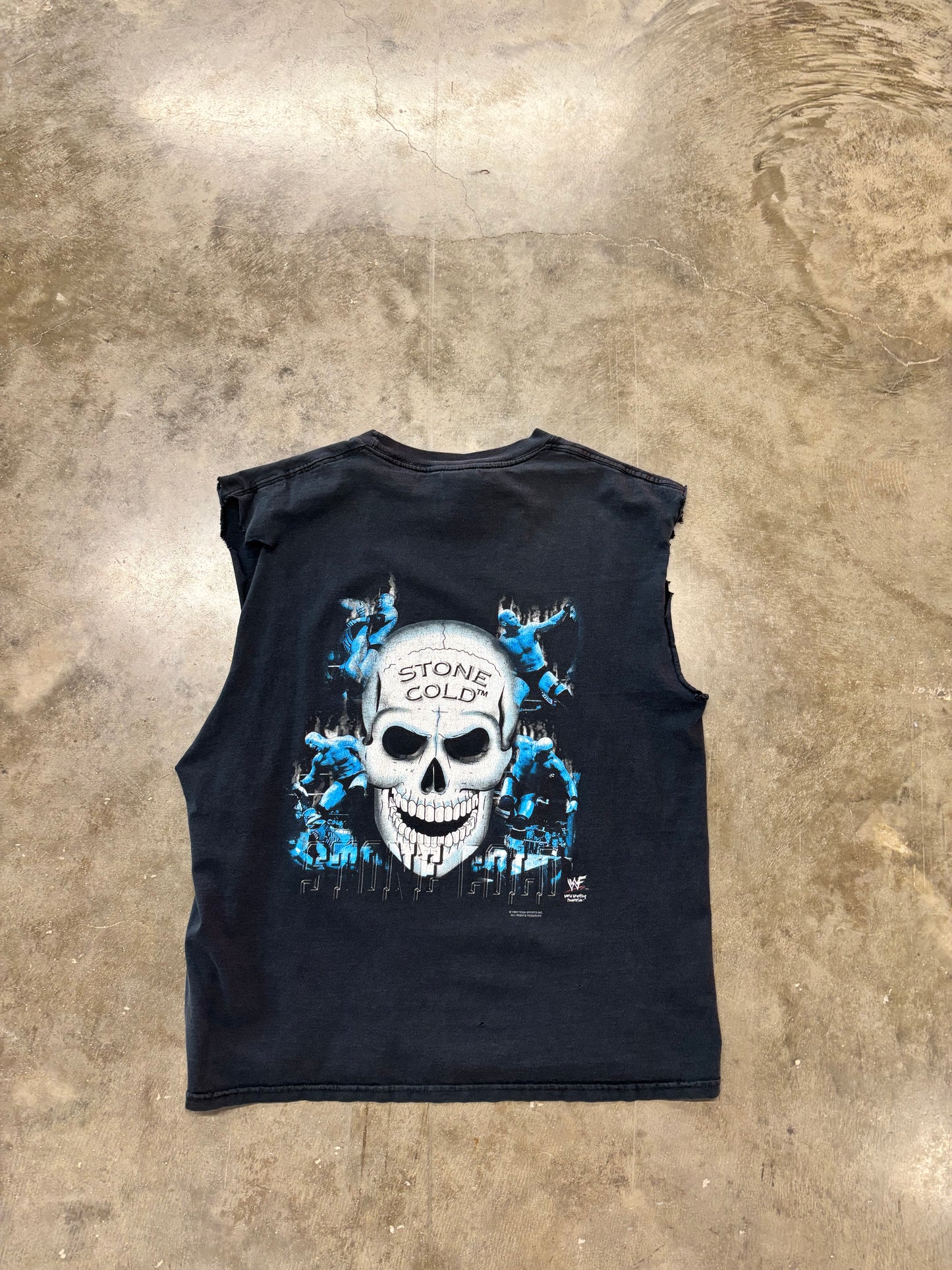Vintage Stone Cold Cutoff size large
