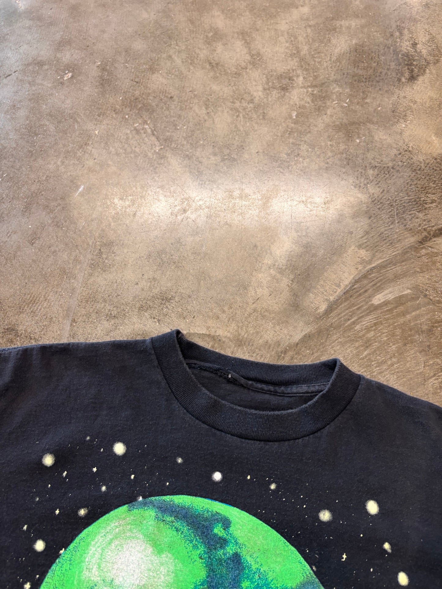 Vintage Wild Oats Be-Aware skull earth shirt size large
