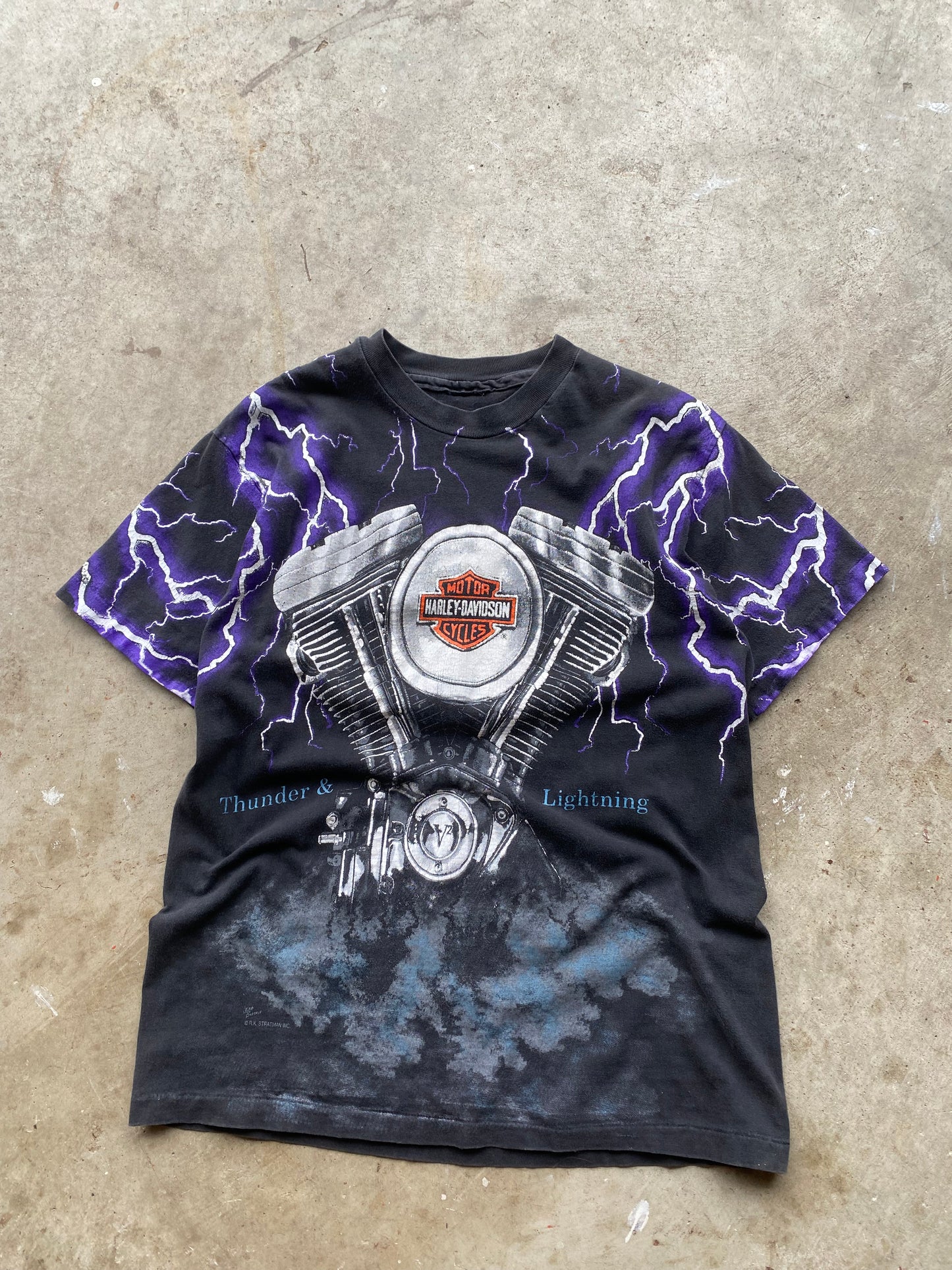 Vintage Harley Davidson Thunder and lightning shirt size Large