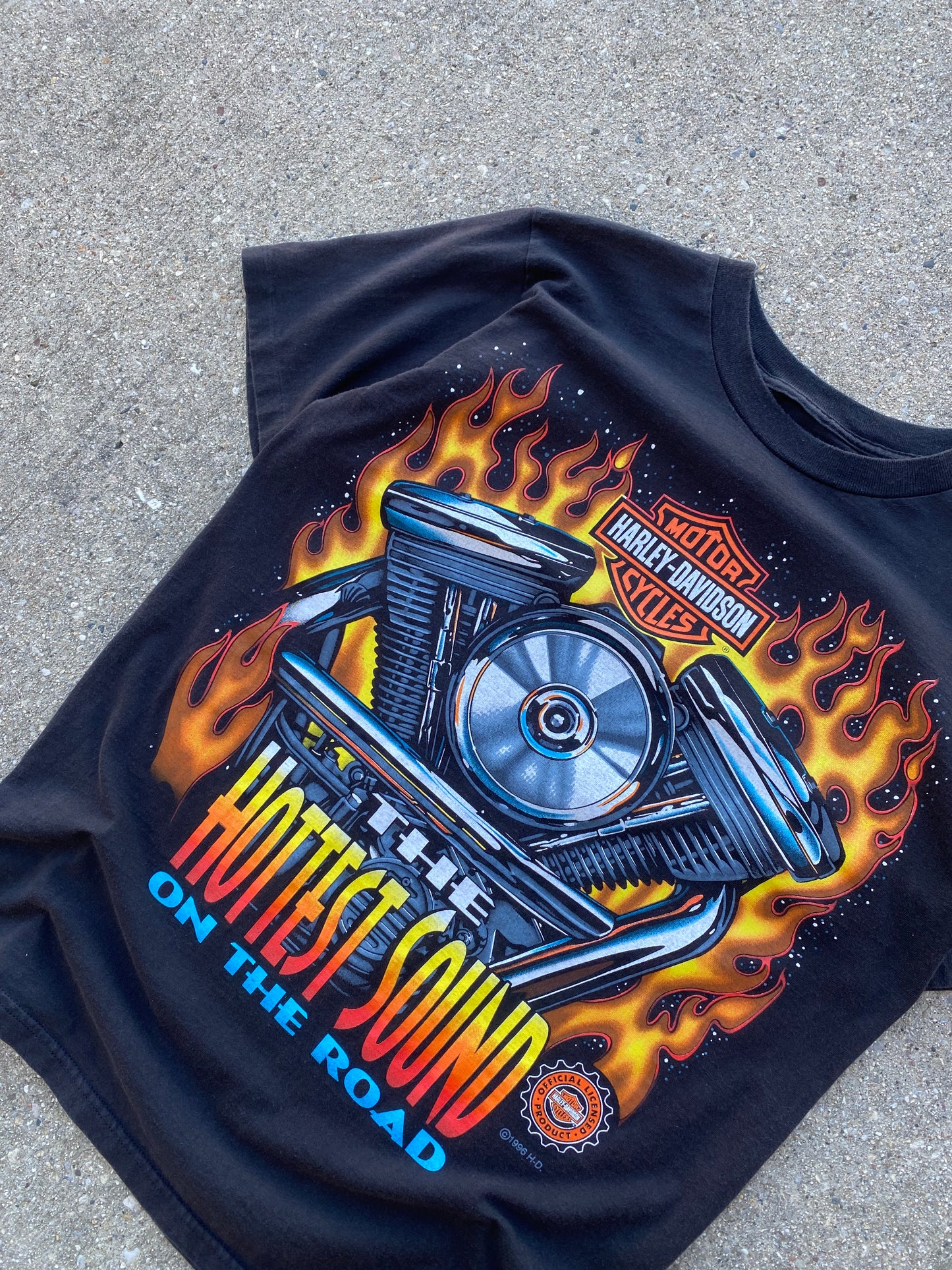 Vintage Hottest Sound on the road Harley Davidson shirt size L/XL