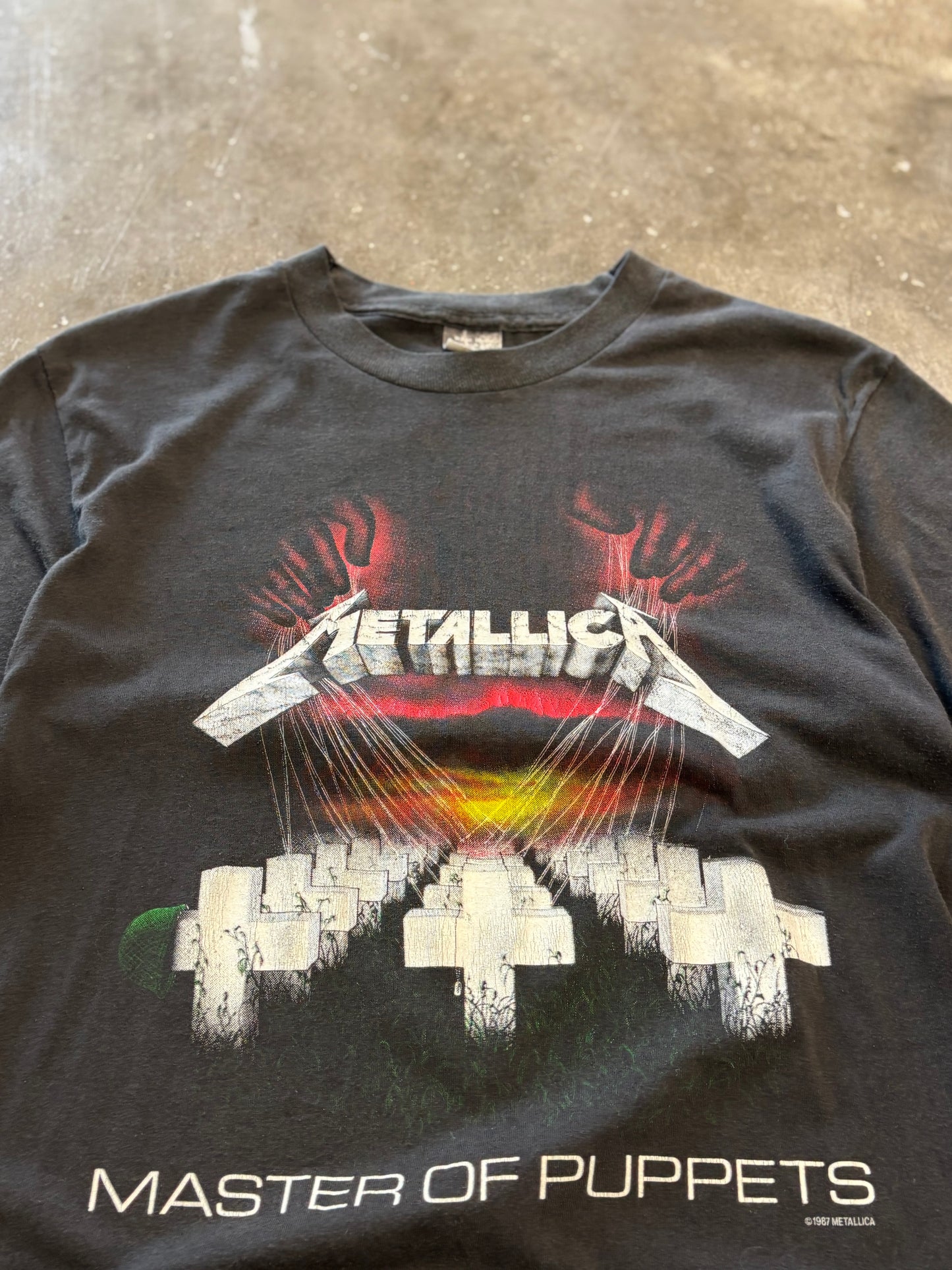 Vintage 80’s Master of Puppets Metallica shirt size large