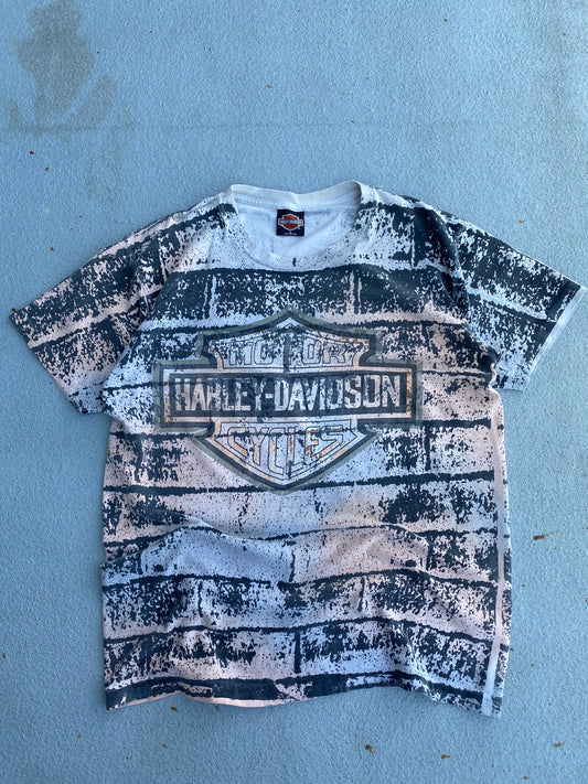 Vintage Harley Brick Dye shield logo shirt fits XL