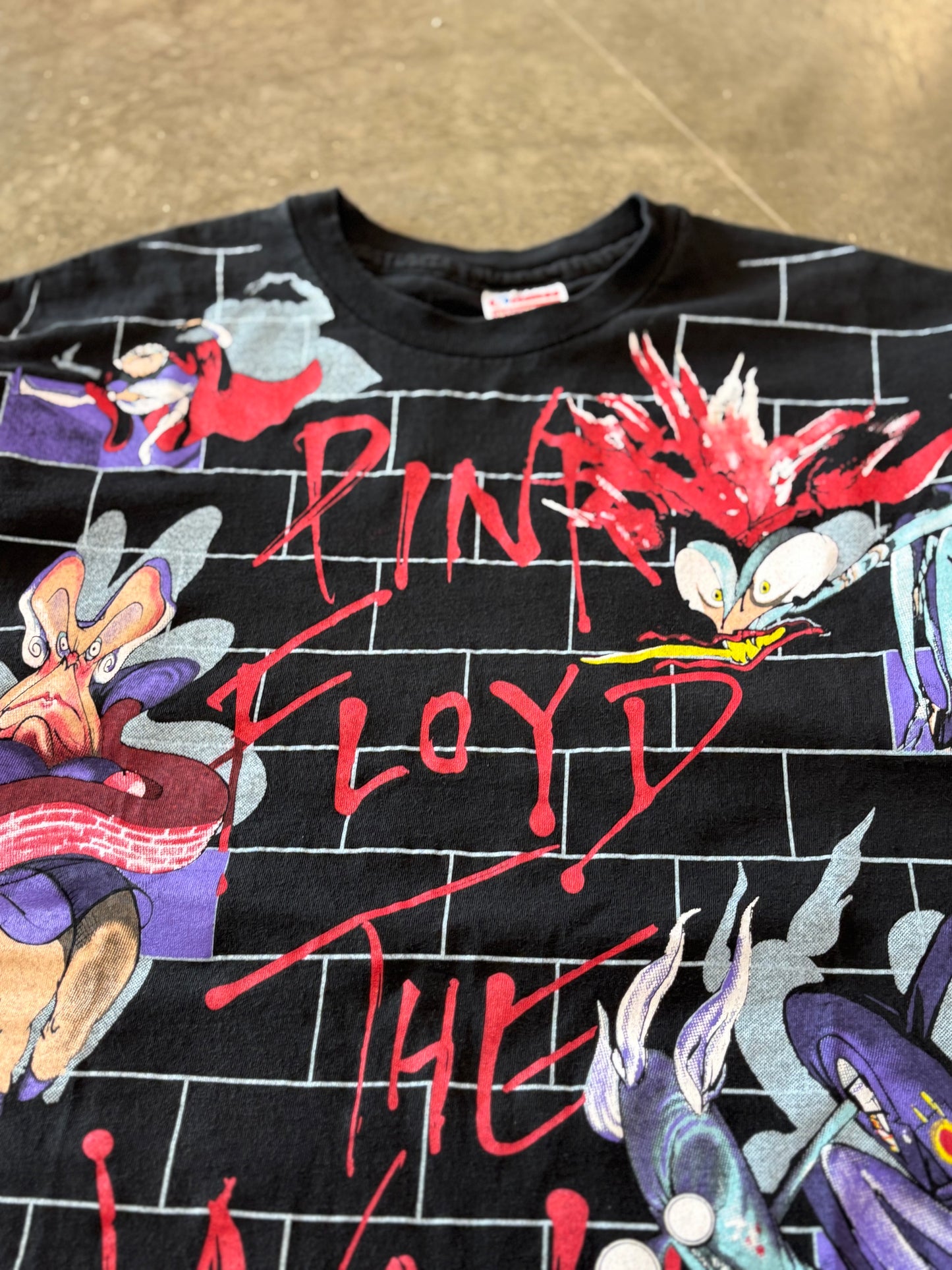 Vintage Pink Floyd The wall shirt size extra large