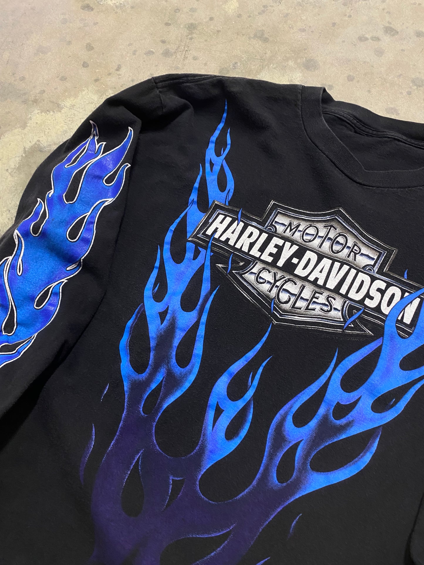 Vintage Harley Davidson V flame long sleeve size extra large shirt