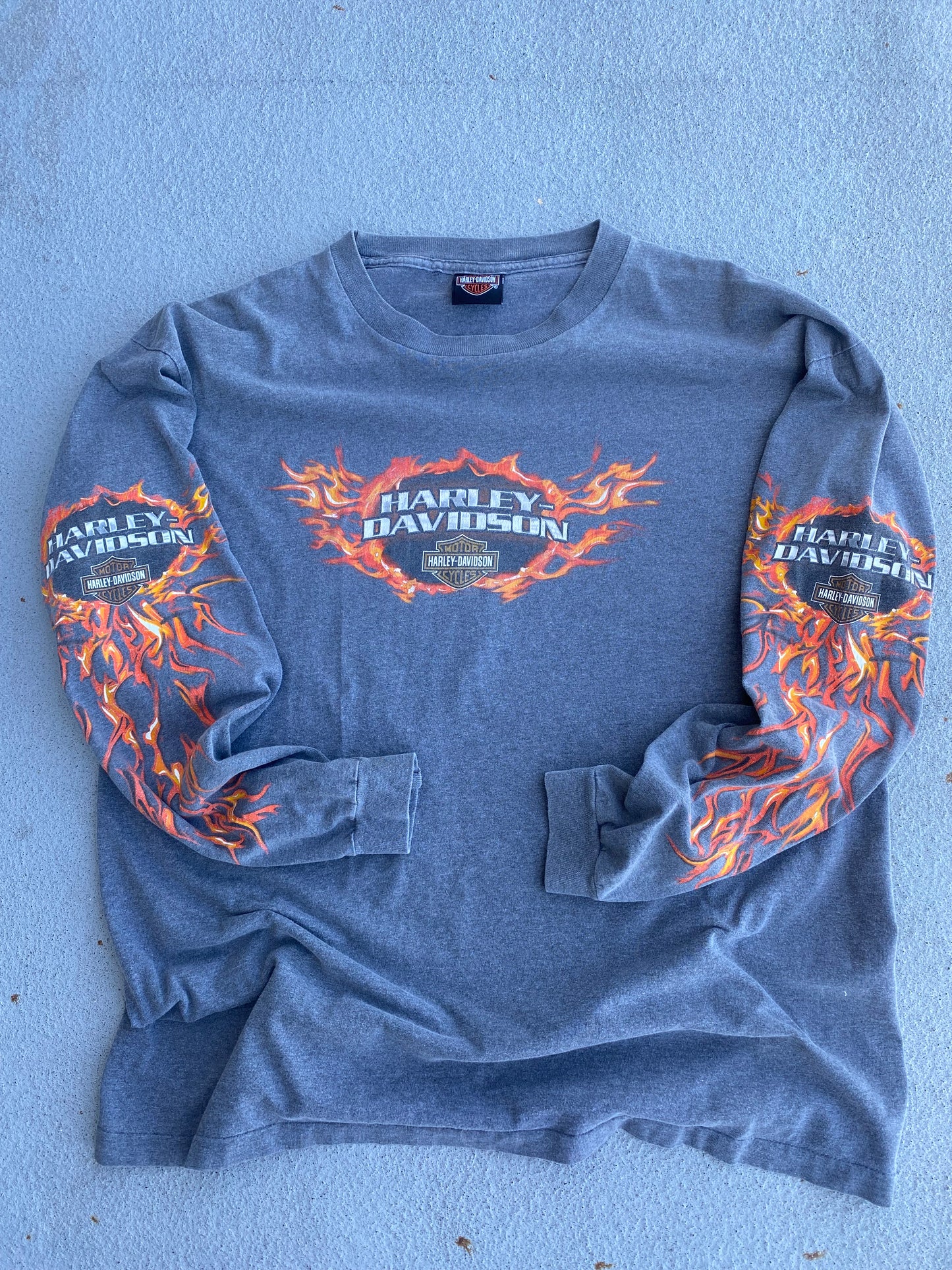 Vintage Harley Lava flame long sleeve size XL