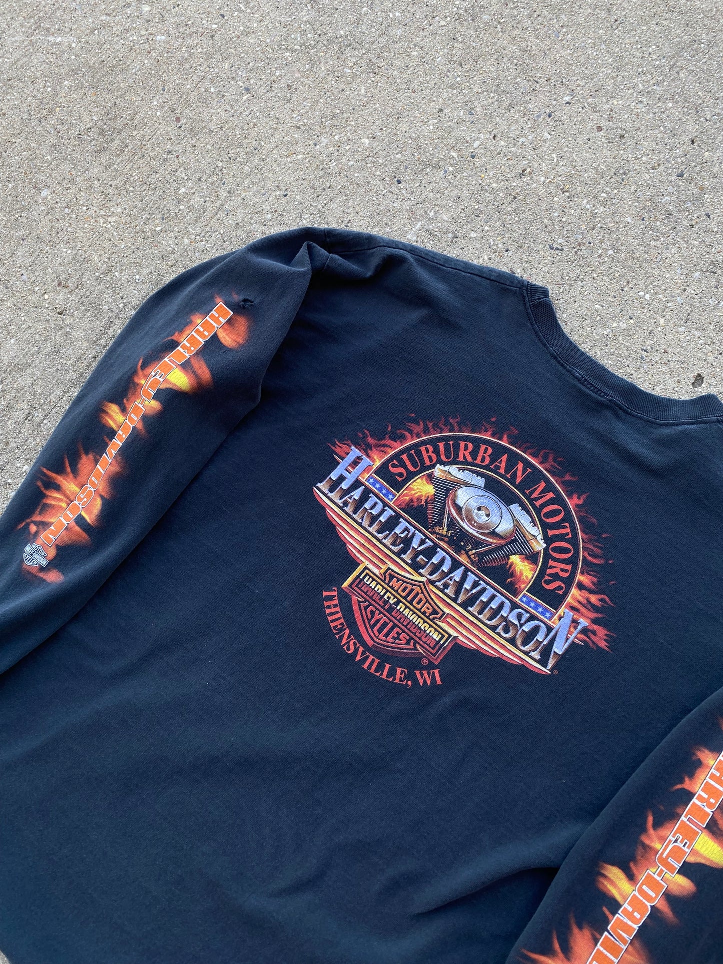 Vintage Harley Davidson Flaming shield long sleeve size XXL shirt
