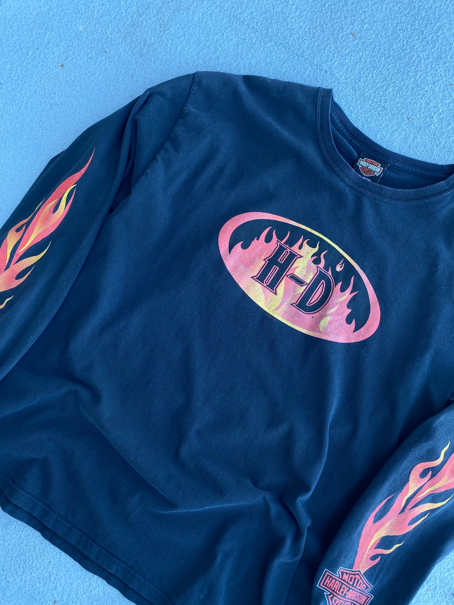 Vintage Harley Davidson Flaming Logo Long sleeve size large