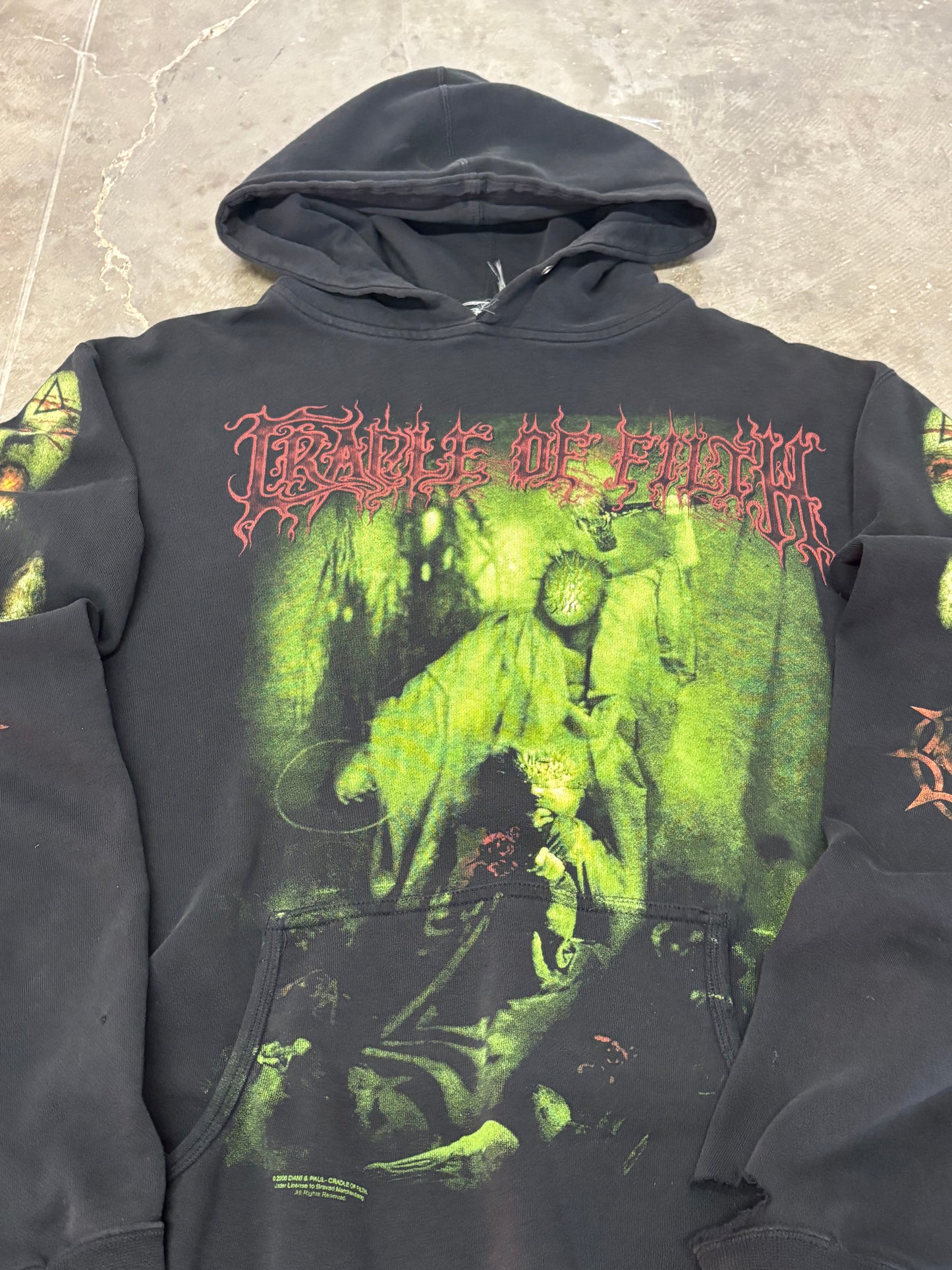 Vintage Cradle of Filth distressed hoodie size large