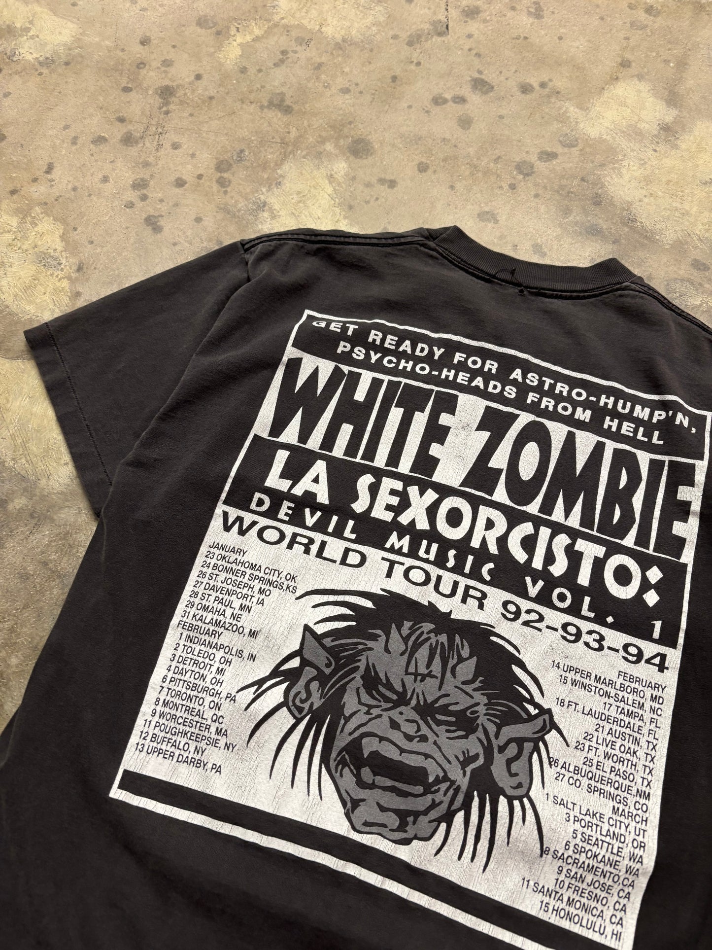 Vintage White Zombie shirt size large