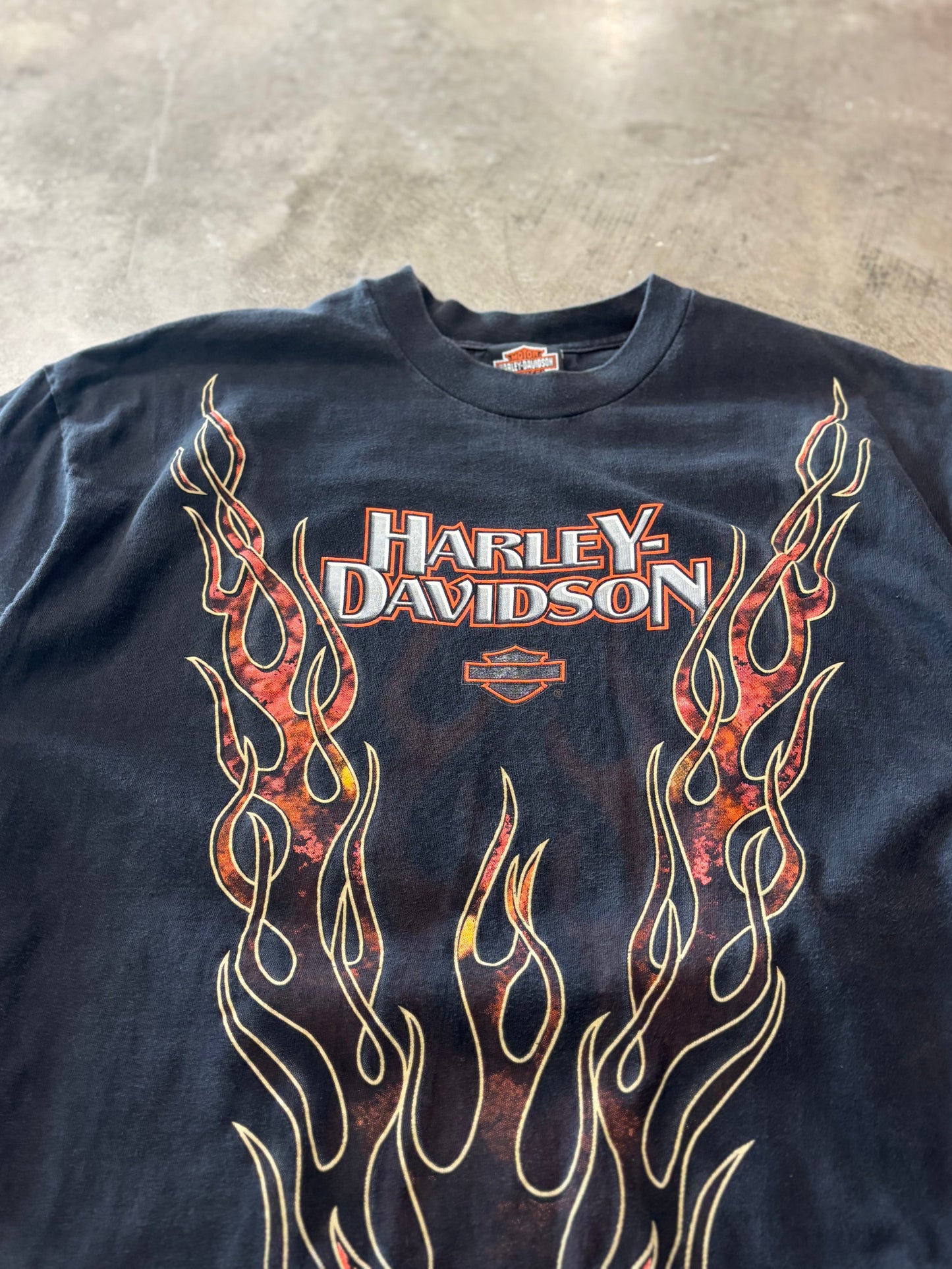 Vintage Harley Davidson V flame size extra large