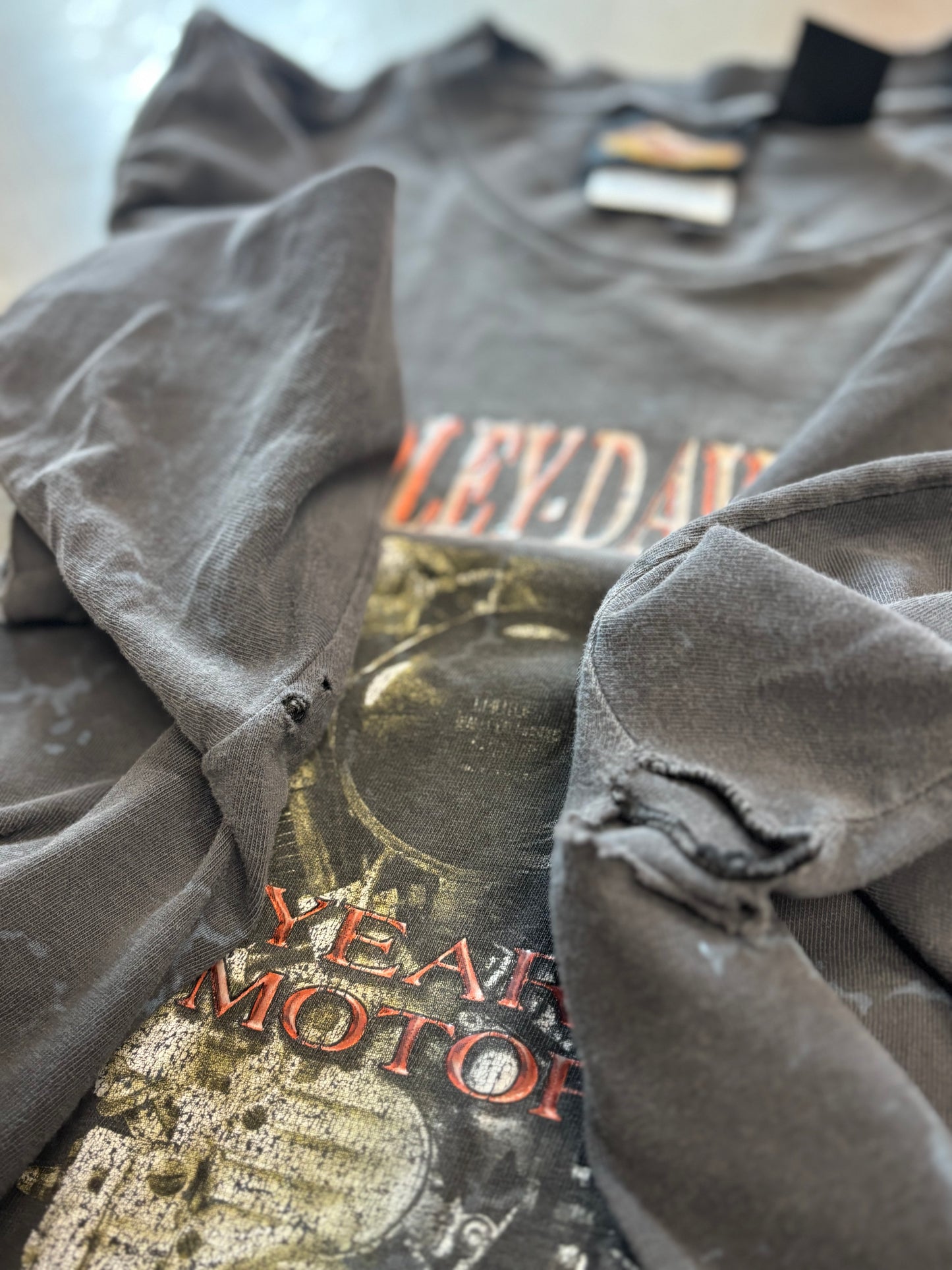Vintage Harley Davidson engine lightning aop shirt size large