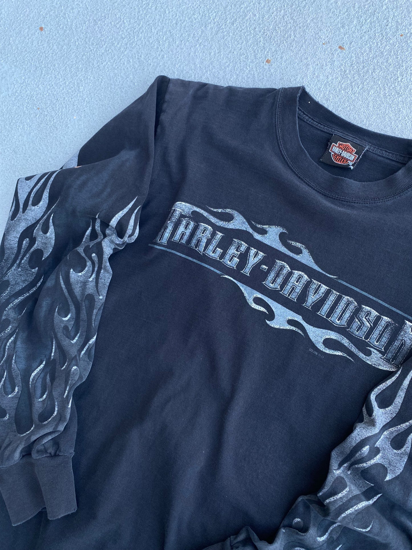 Thrashed Harley Davidson Silver Chrome long sleeve size large