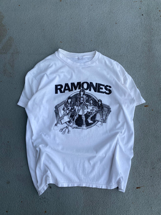 Vintage 80’s Ramones Band shirt Size XL