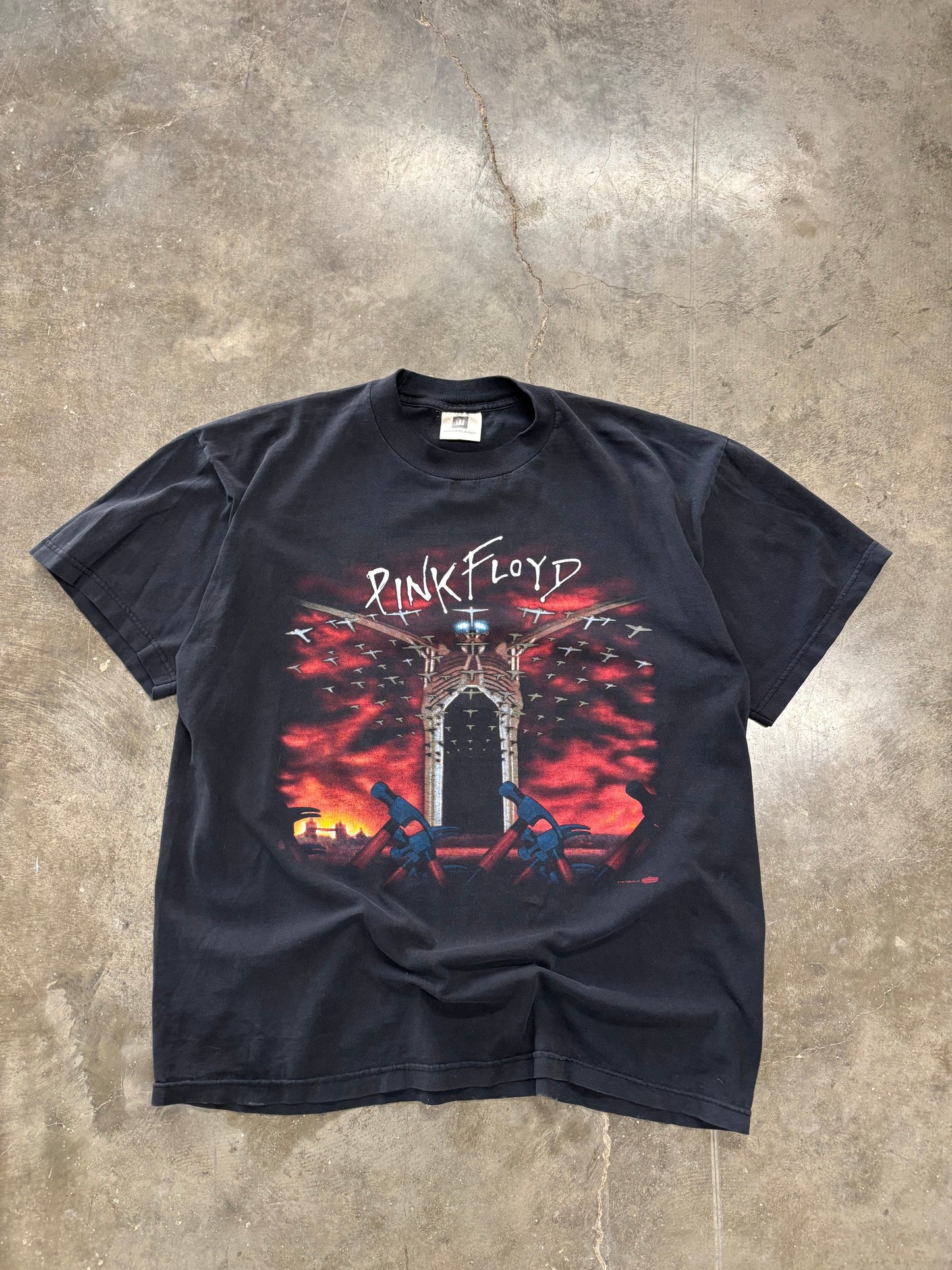 Vintage Pink Floyd The Wall shirt size xl