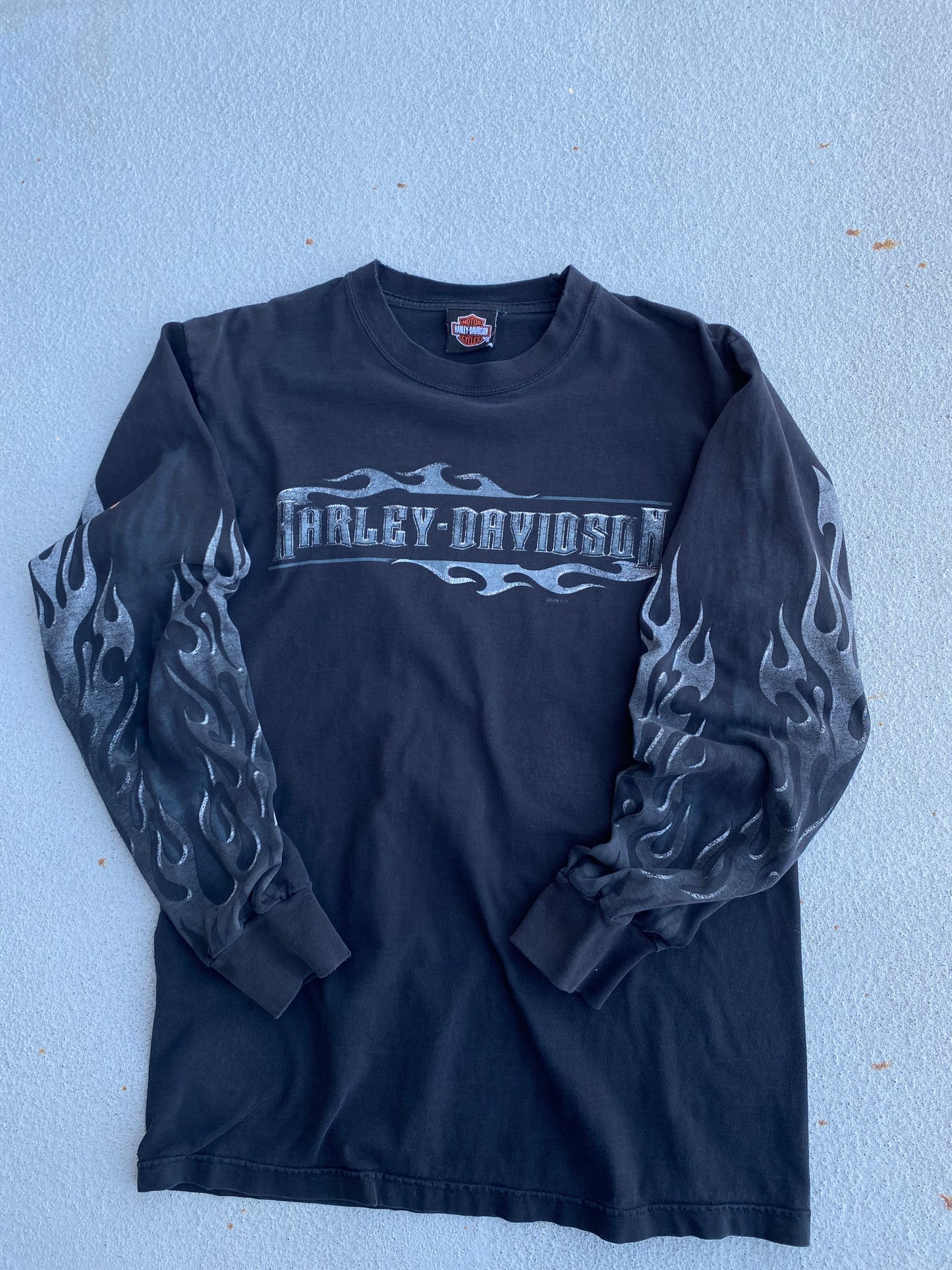 Thrashed Harley Davidson Silver Chrome long sleeve size large