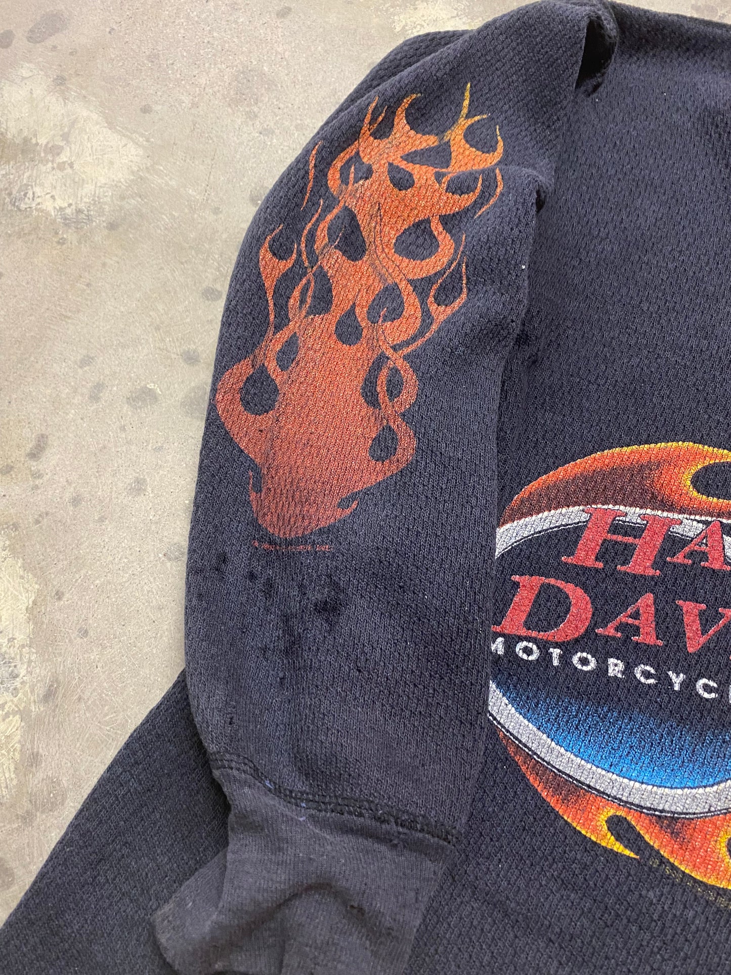 Vintage Harley Davidson Flaming shield thermal long sleeve size large